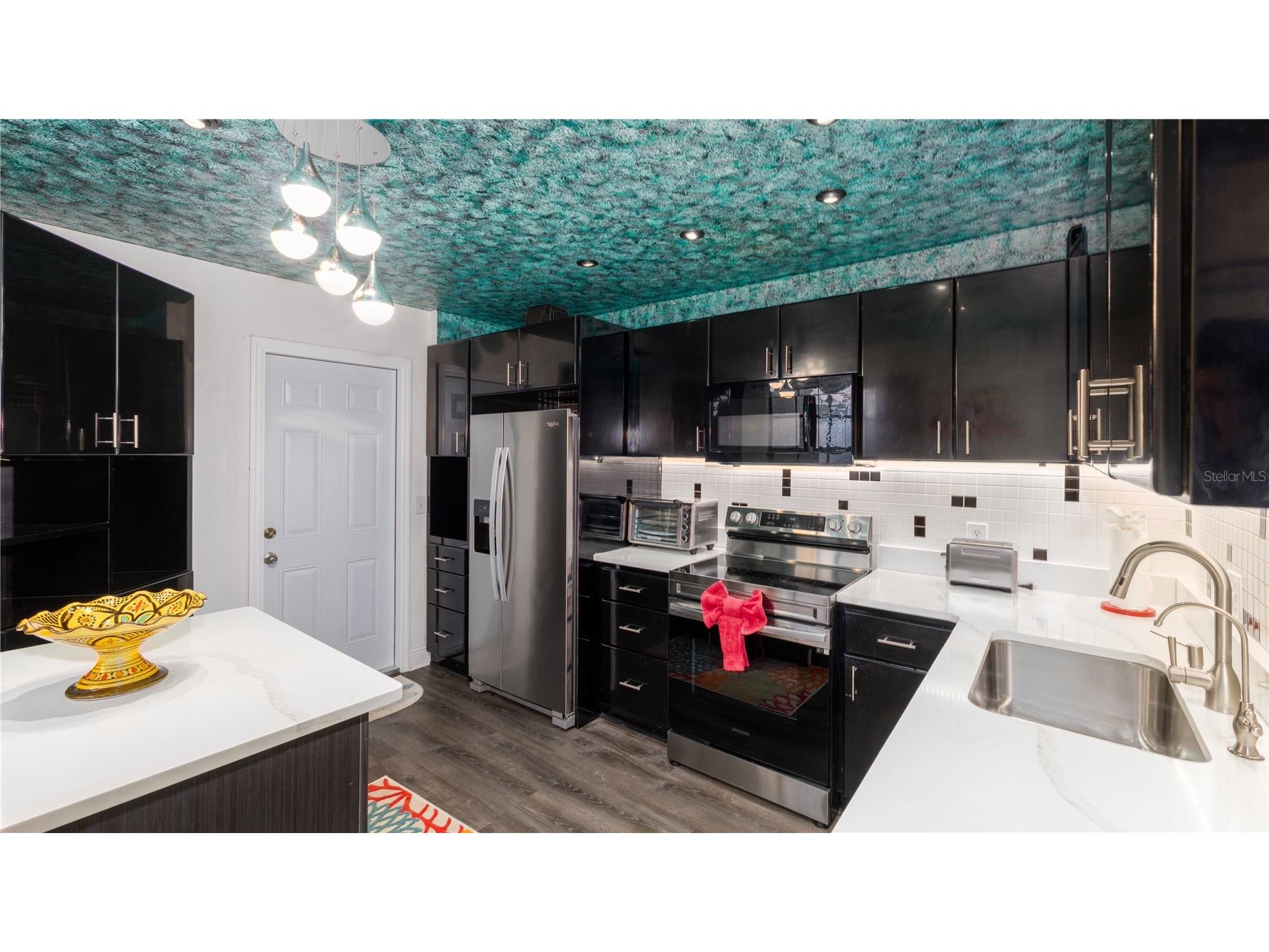 10438 Saint Tropez Place Tampa FL 33615 TB8499129 image8