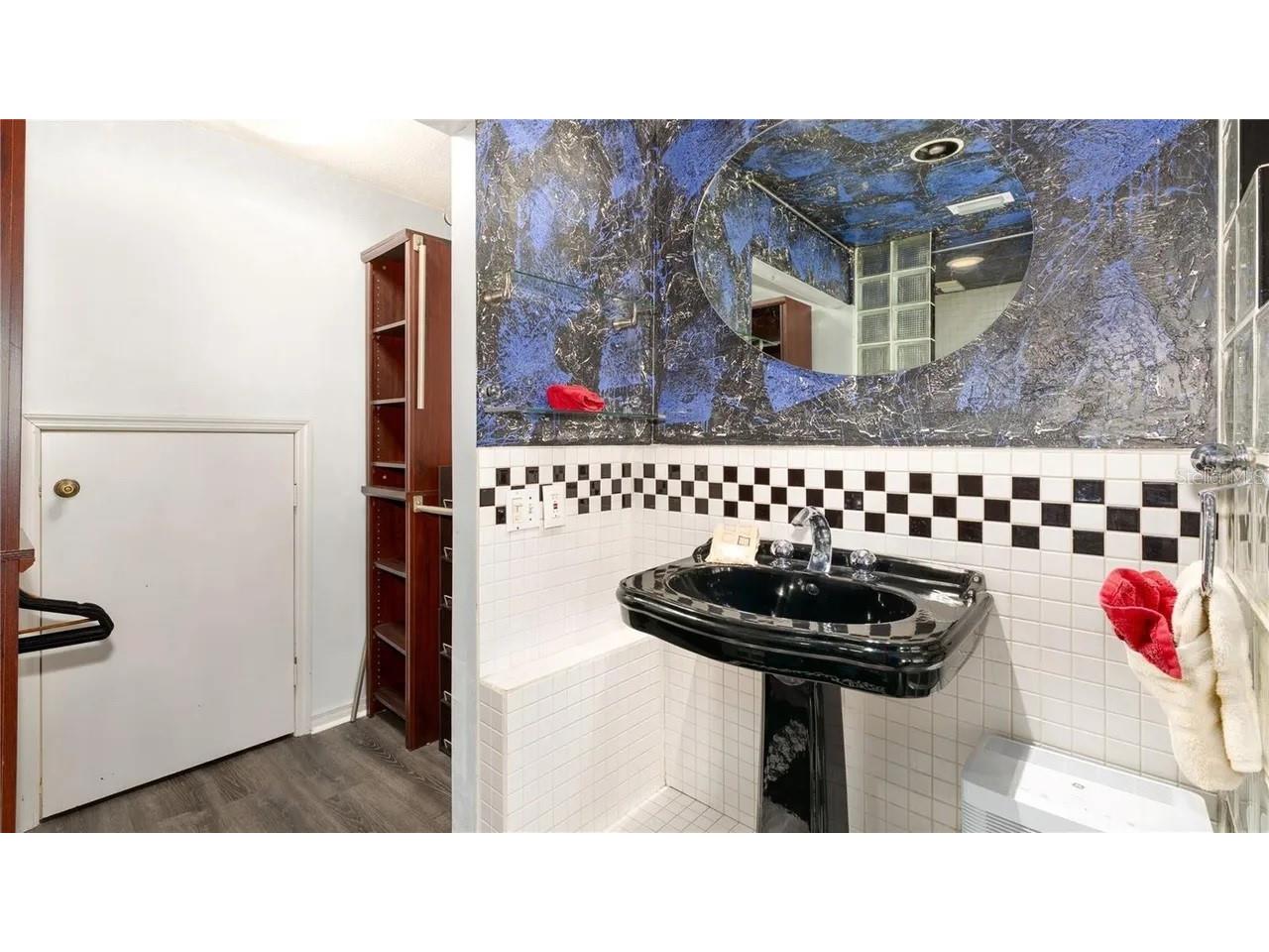 10438 Saint Tropez Place Tampa FL 33615 TB8524066 image16