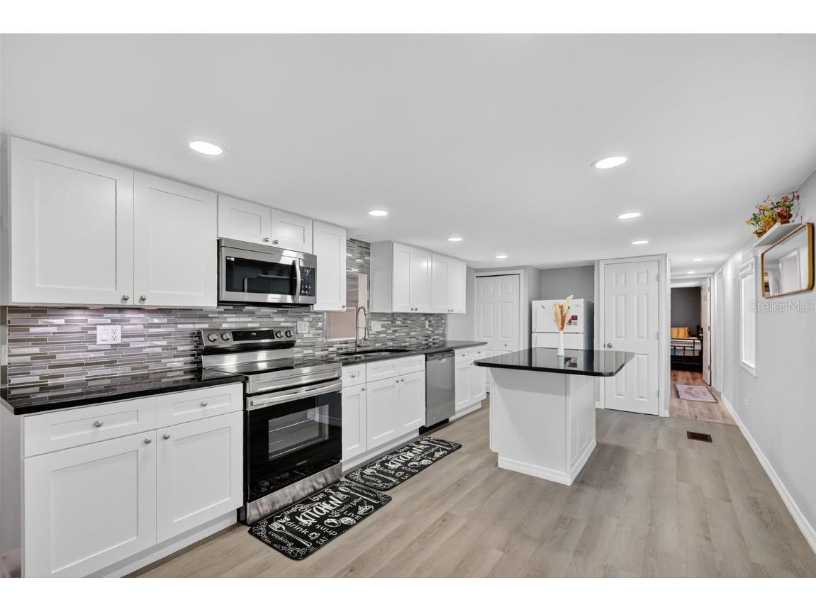 10438 SE 130th Place Ocklawaha FL 32179 G5104386 image8