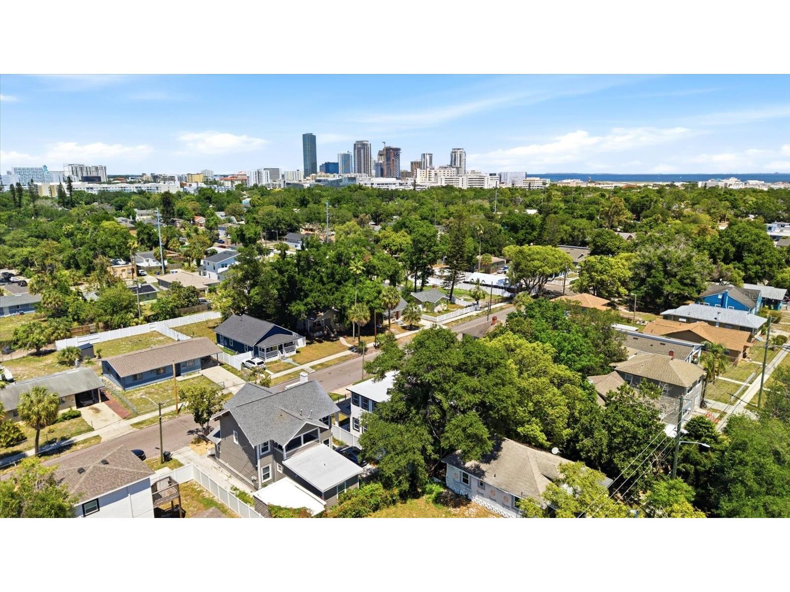 1044 12th Avenue S Saint Petersburg FL 33705 TB8499607 image40