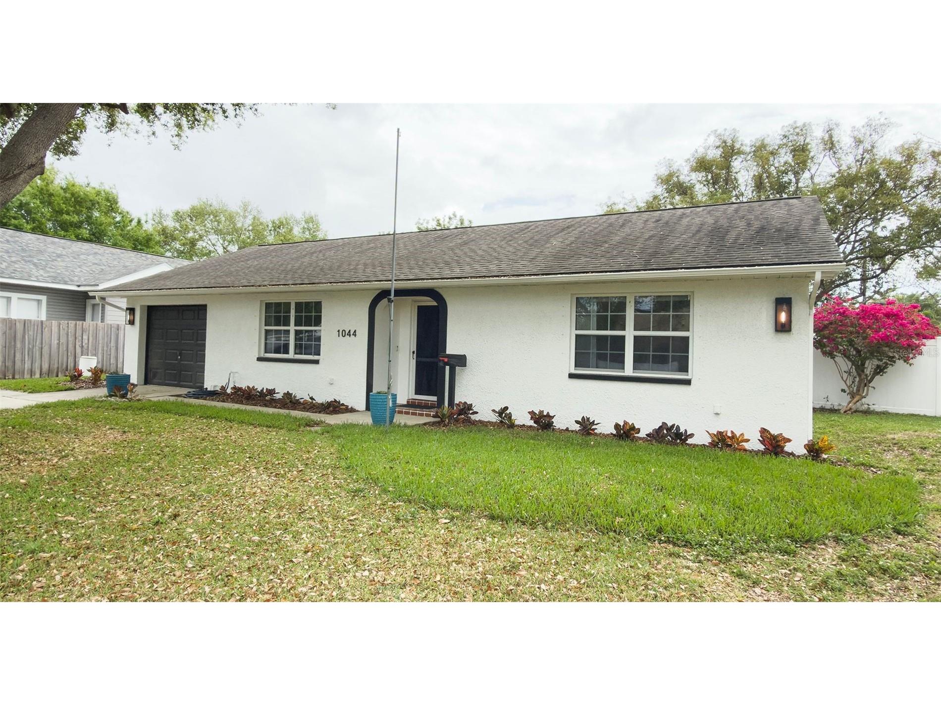 1044 51st Avenue N Saint Petersburg FL 33703 TB8488888 image1