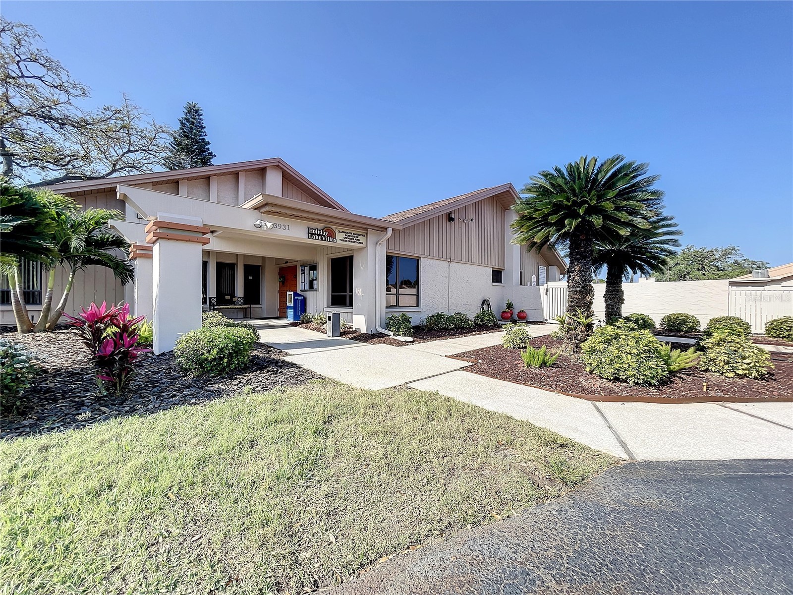 1044 Bowsprit Lane Holiday FL 34691 TB8454818 image23