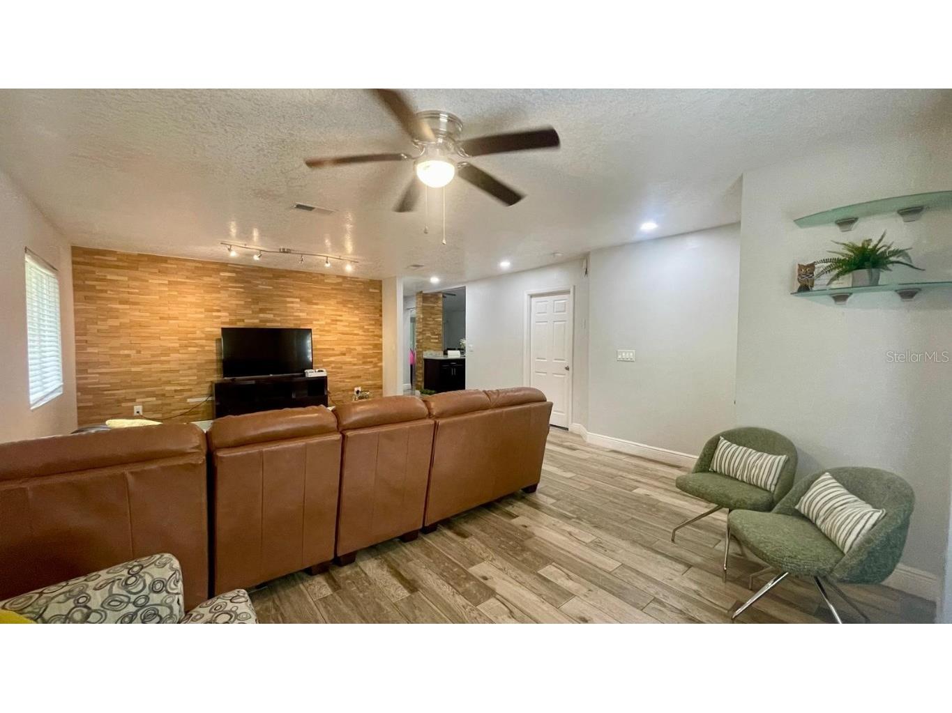 1044 Nin Street Orlando FL 32835 O6329543 image7