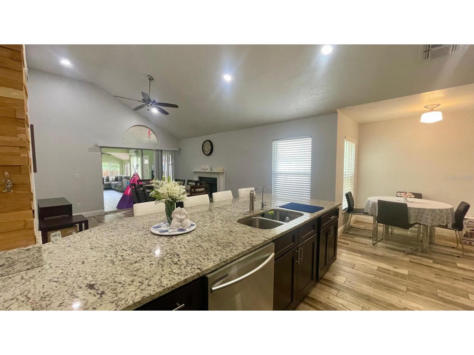 1044 Nin Street Orlando FL 32835 O6407207 image18