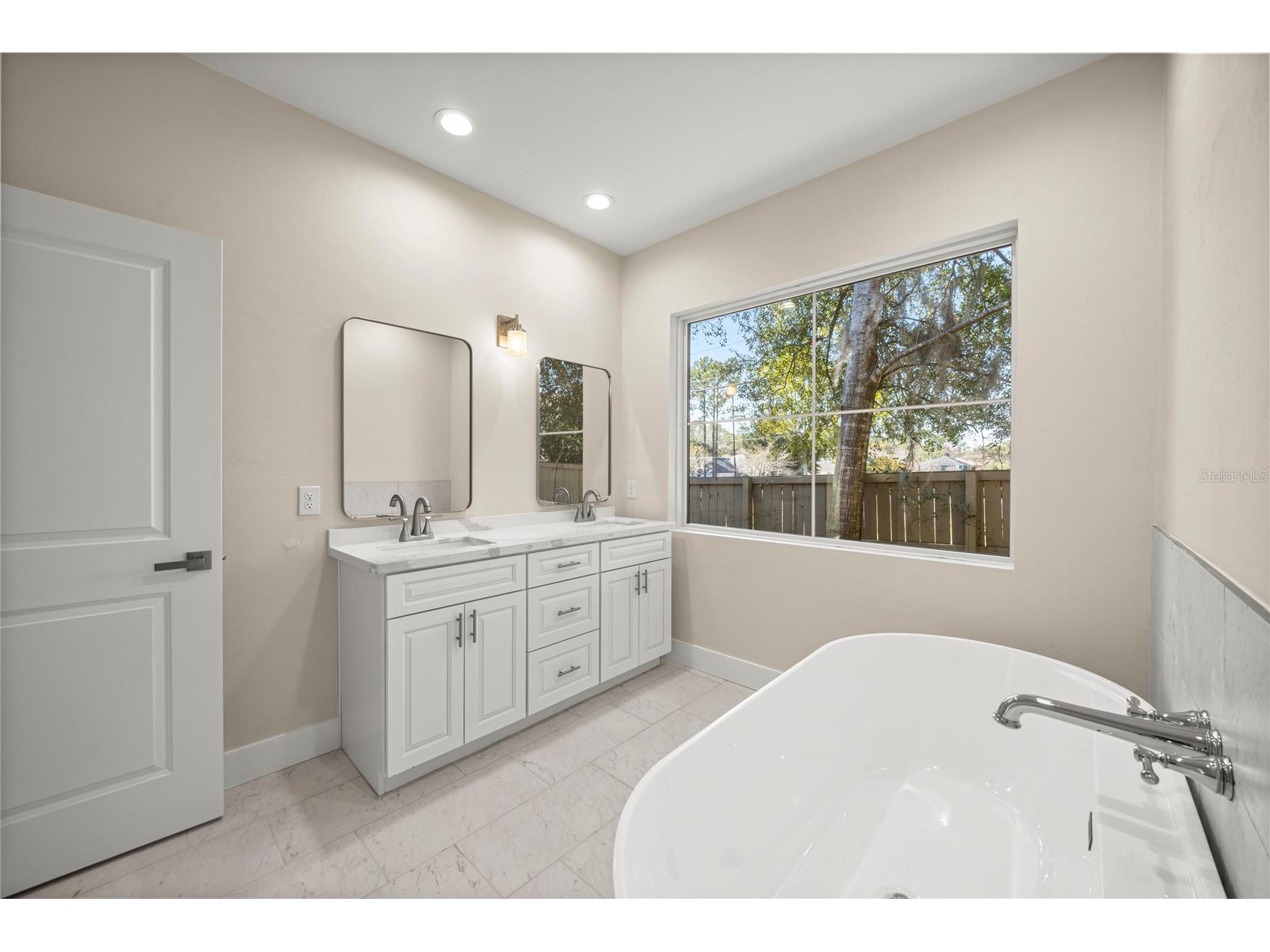 1044 SW 120th Drive Gainesville FL 32607 A4683873 image25