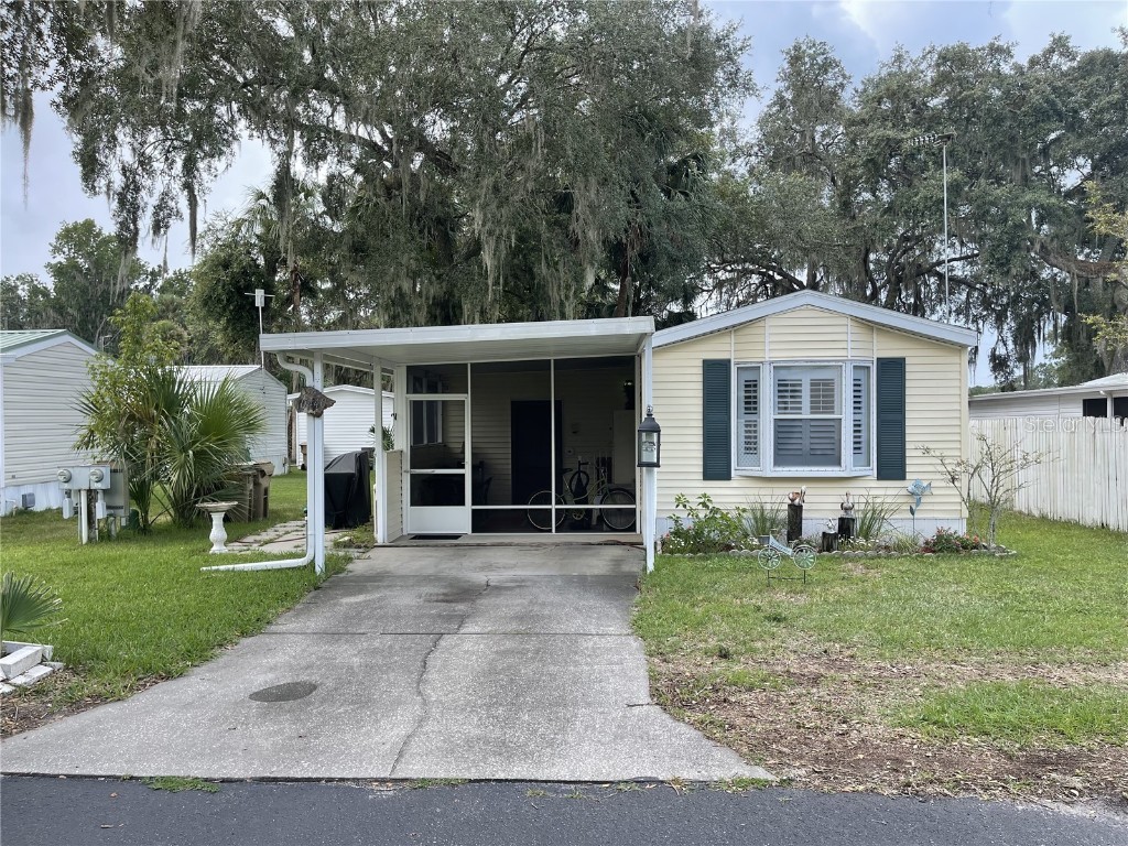 10440 Watts Avenue Leesburg FL 34788 G5072042 image1