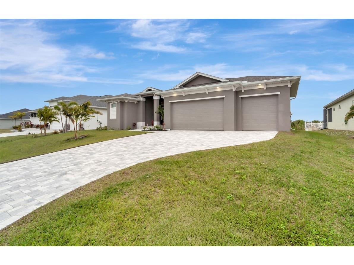 10442 Winnipeg Street Port Charlotte FL 33981 A4637449 image2