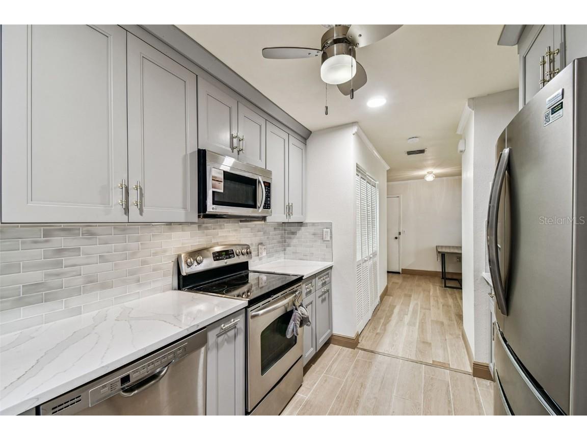 10444 Saint Tropez Place Tampa FL 33615 TB8452912 image25