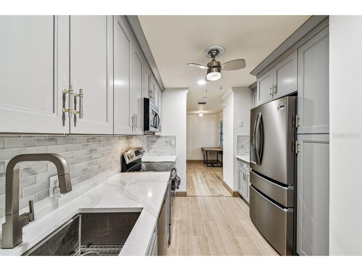 10444 Saint Tropez Place Tampa FL 33615 TB8452912 image4