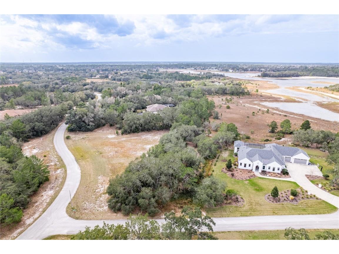 10446 Scenic Lake Drive Weeki Wachee FL 34613 - TOOKE LAKE W7861853 image1