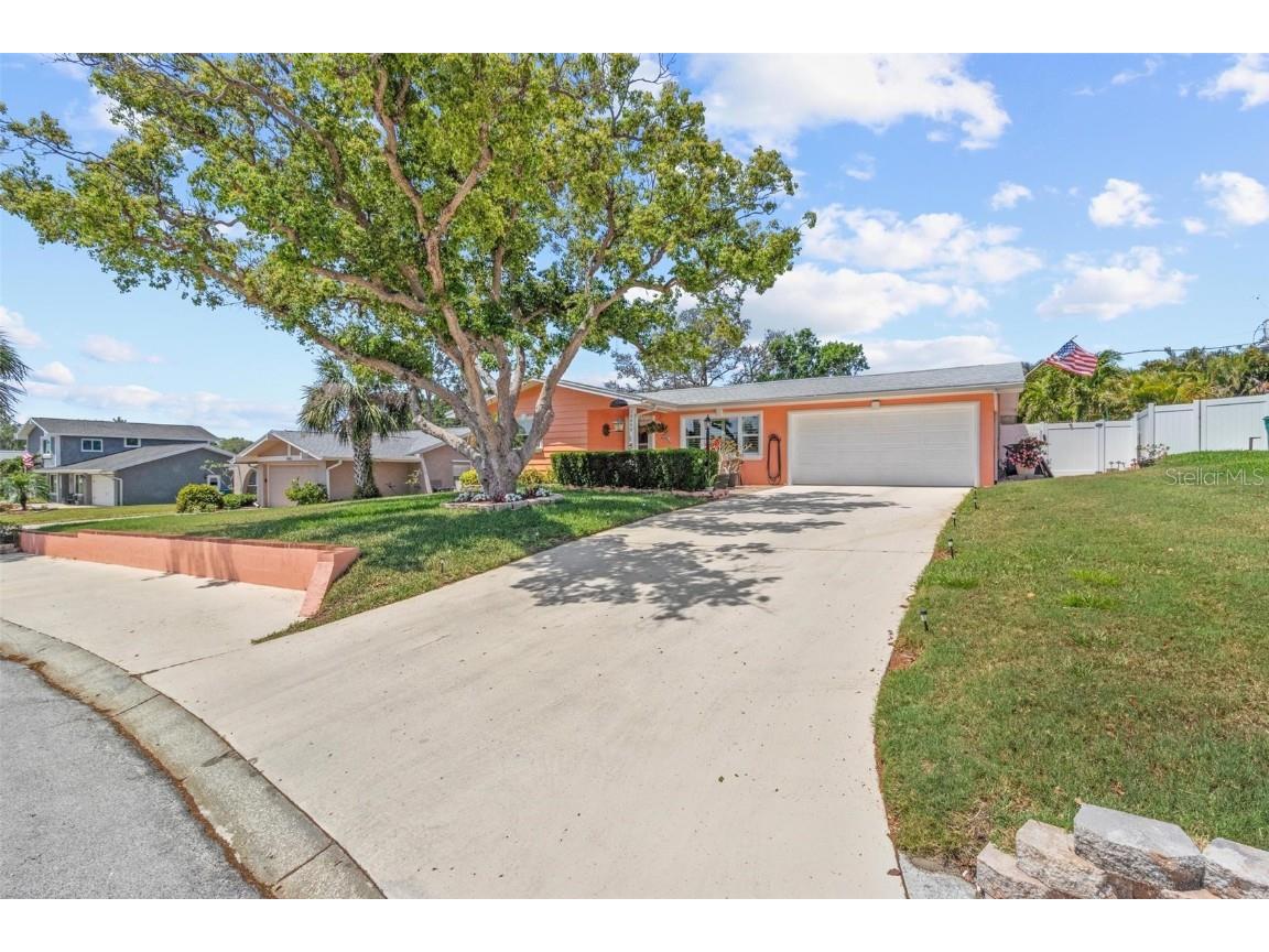 10448 Hetrick Circle W Largo FL 33774 TB8378849 image1