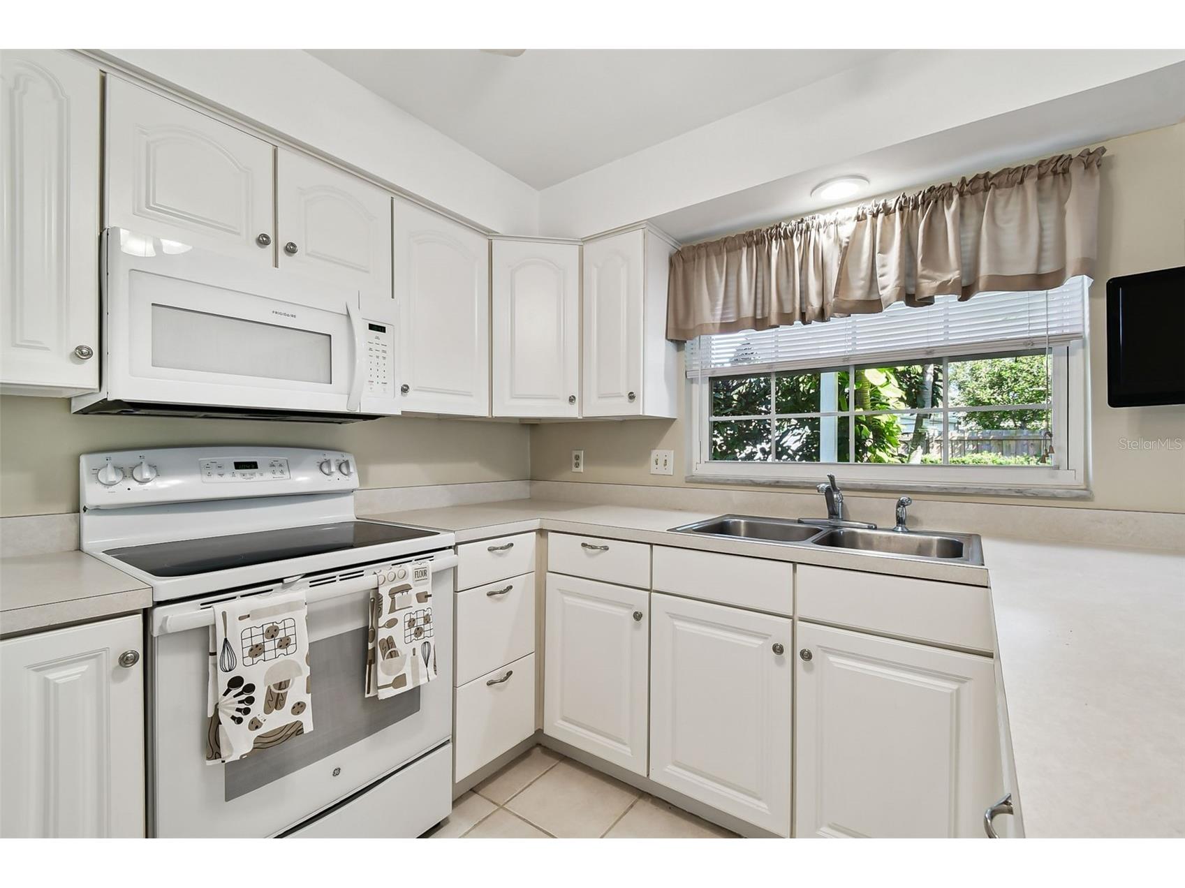 1045 44th Avenue NE Saint Petersburg FL 33703 TB8421026 image12