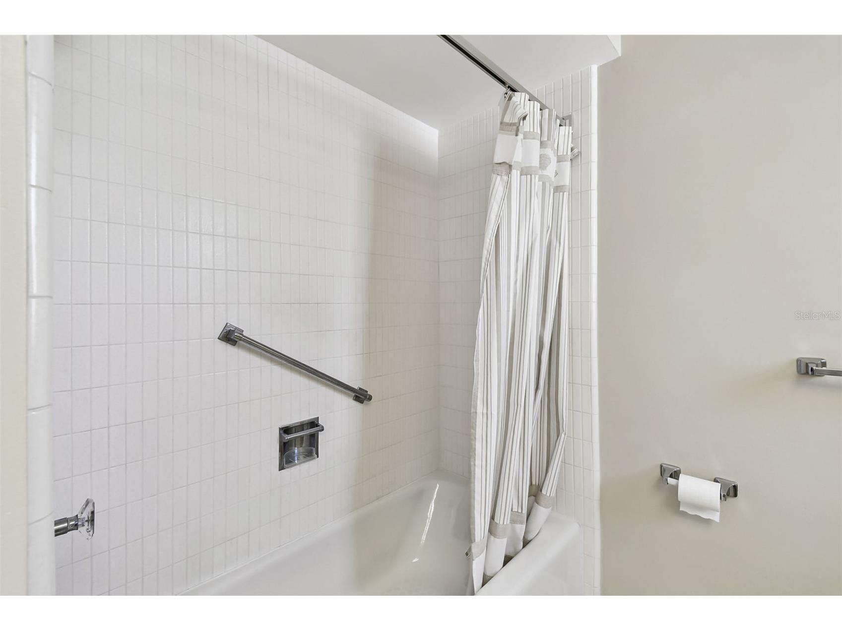 1045 44th Avenue NE Saint Petersburg FL 33703 TB8421026 image18