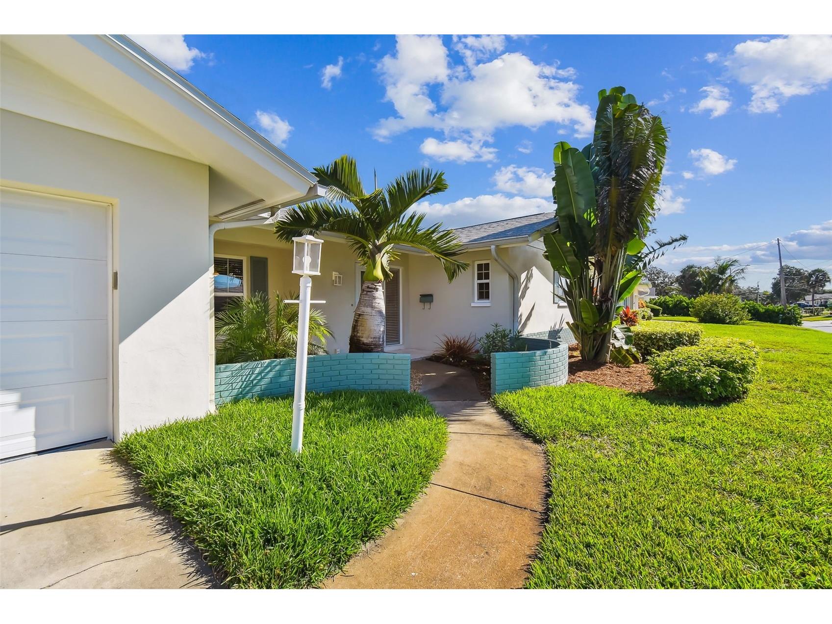 1045 44th Avenue NE Saint Petersburg FL 33703 TB8421026 image48