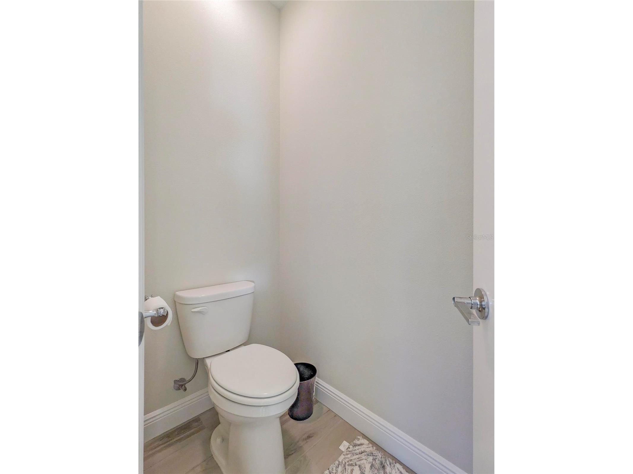 1045 Crosswind Avenue Sarasota FL 34240 A4685682 image18