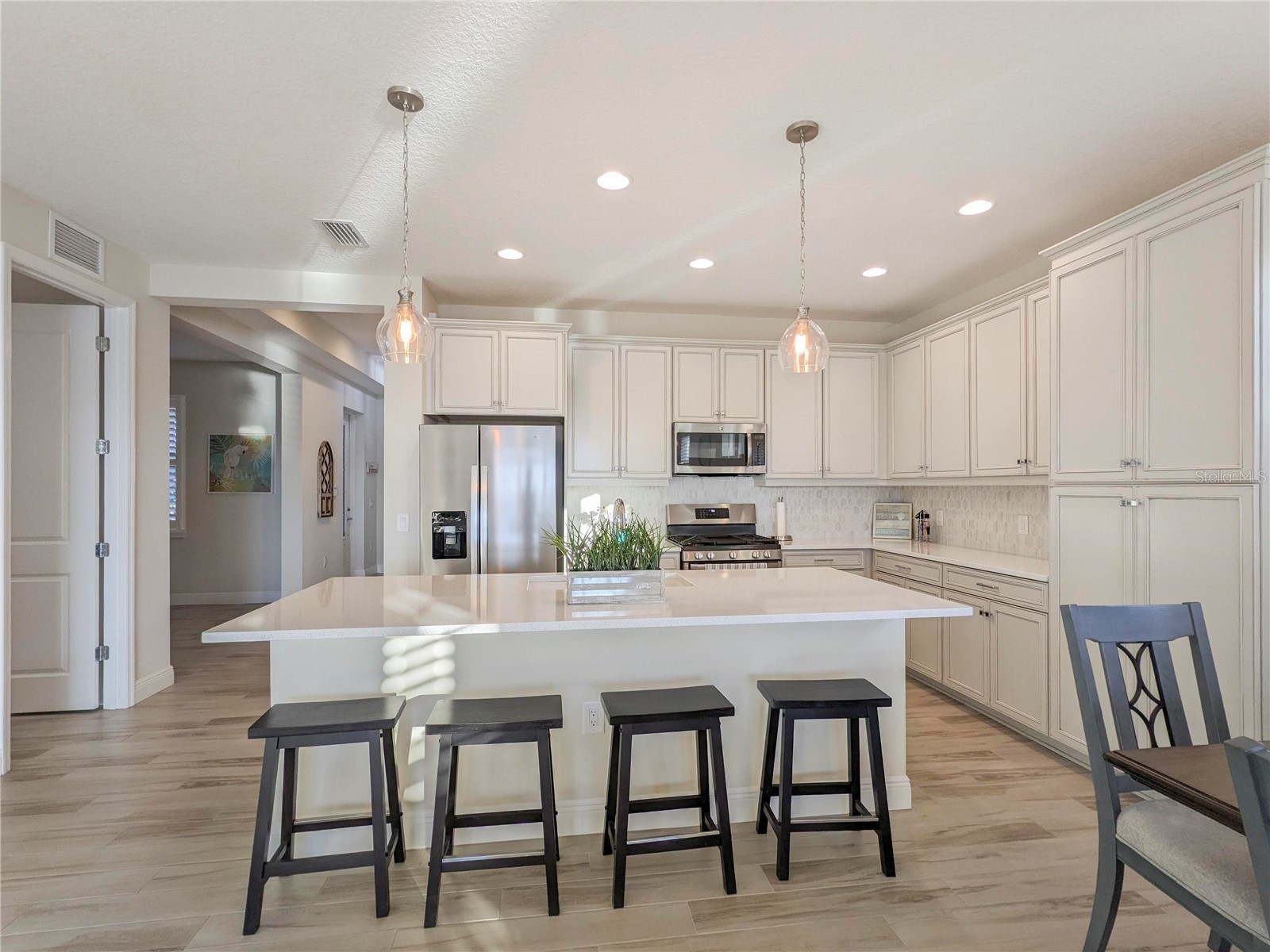 1045 Crosswind Avenue Sarasota FL 34240 A4685682 image9