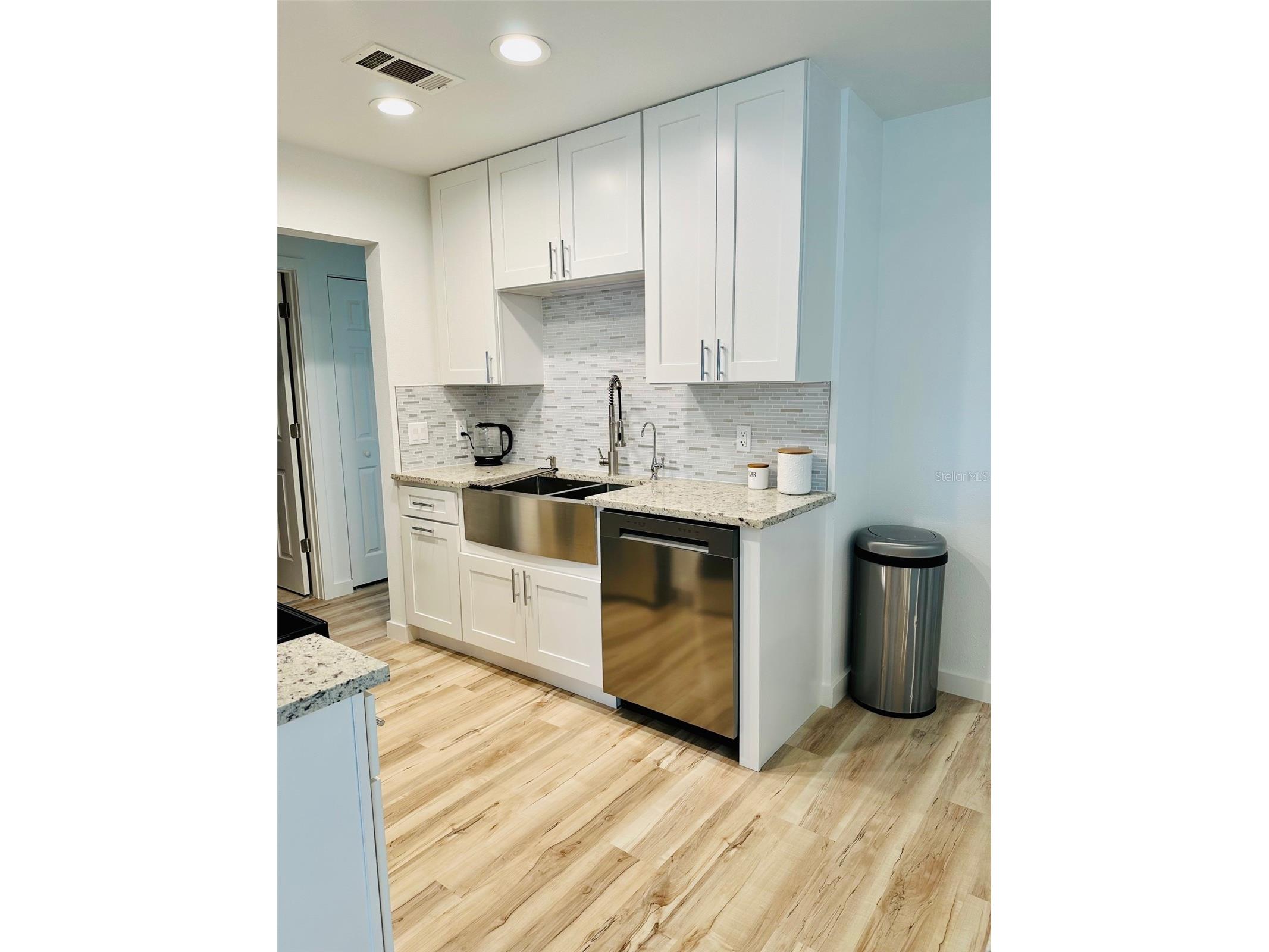 1045 Cumberland Road Venice FL 34293 A4687516 image7