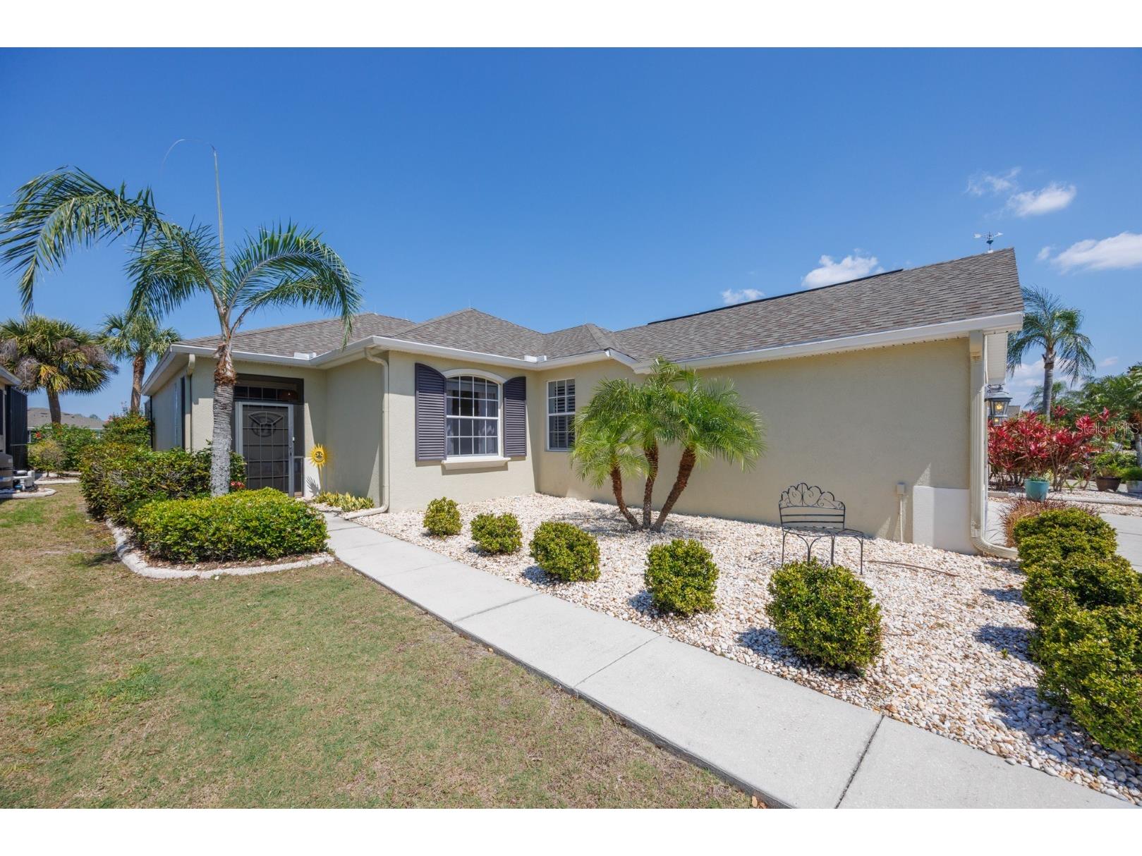 1045 Emerald Dunes Drive Sun City Center FL 33573 TB8491350 image1