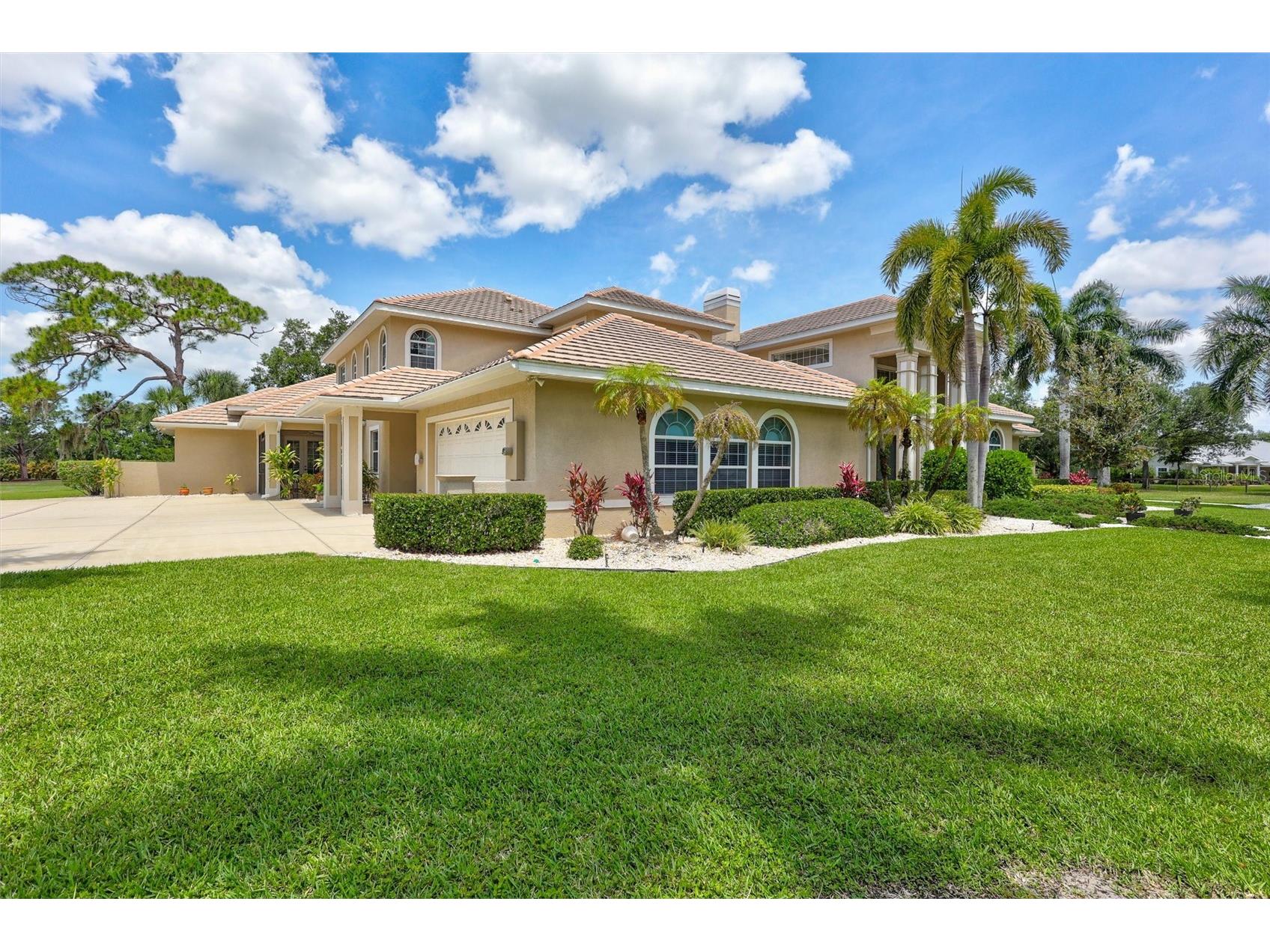1045 Fox Creek Drive Sarasota FL 34240 A4694380 image10