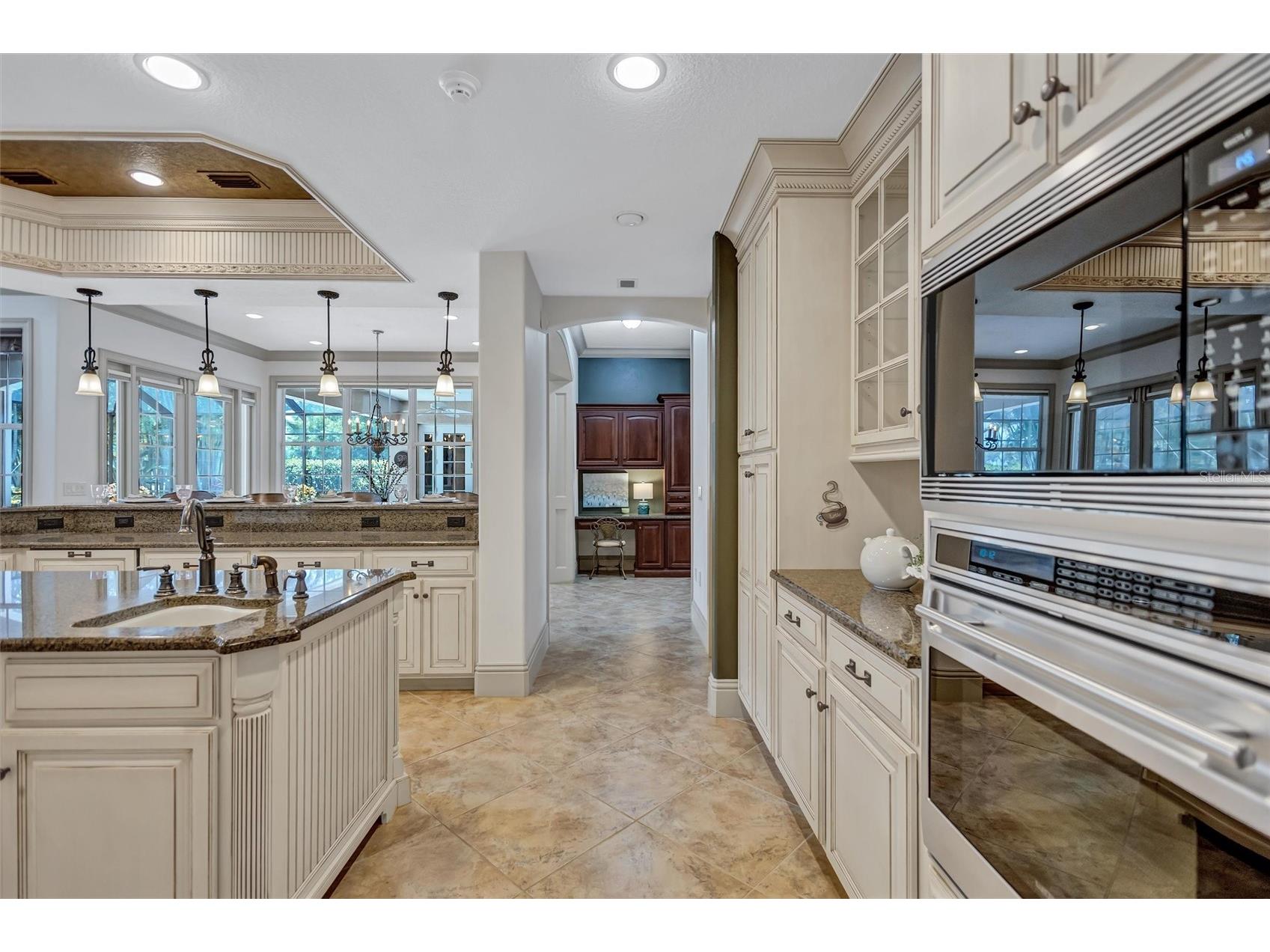1045 Fox Creek Drive Sarasota FL 34240 A4694380 image44