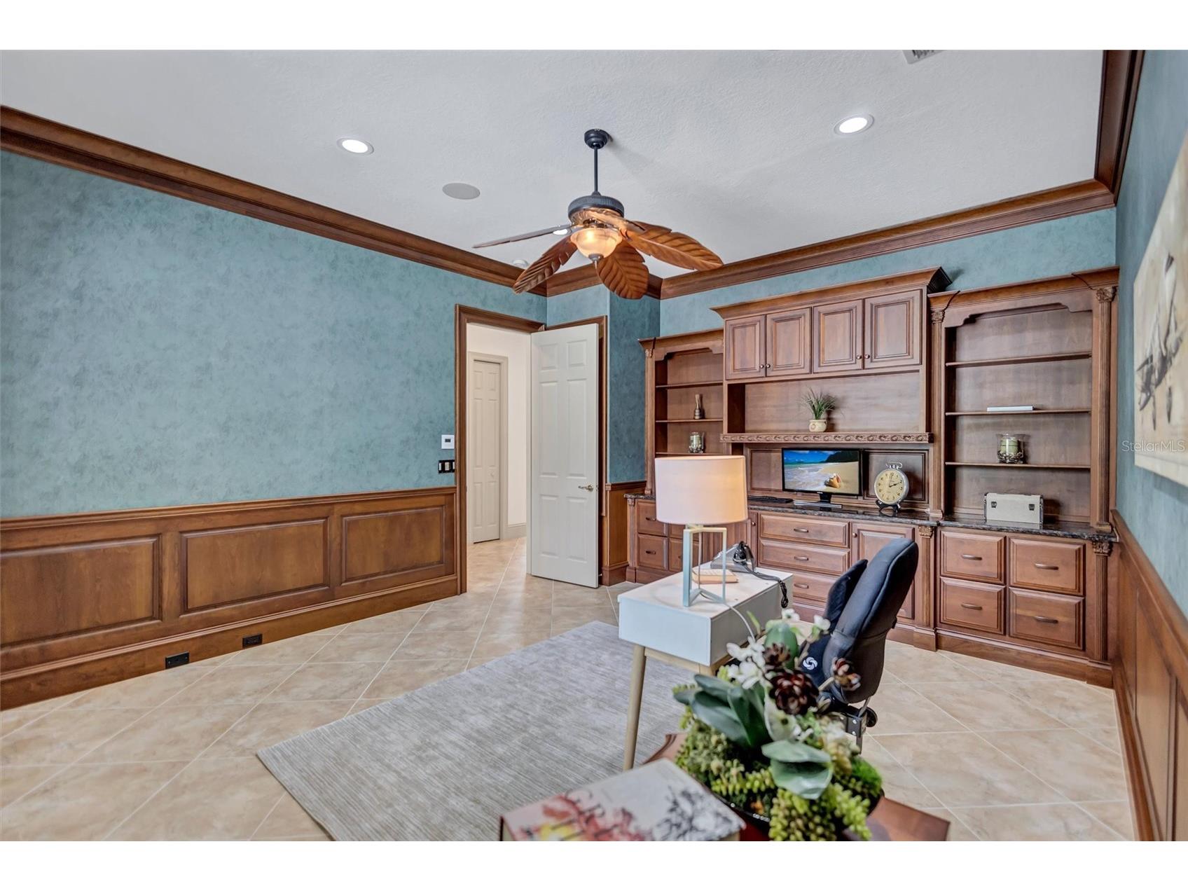 1045 Fox Creek Drive Sarasota FL 34240 A4694380 image51