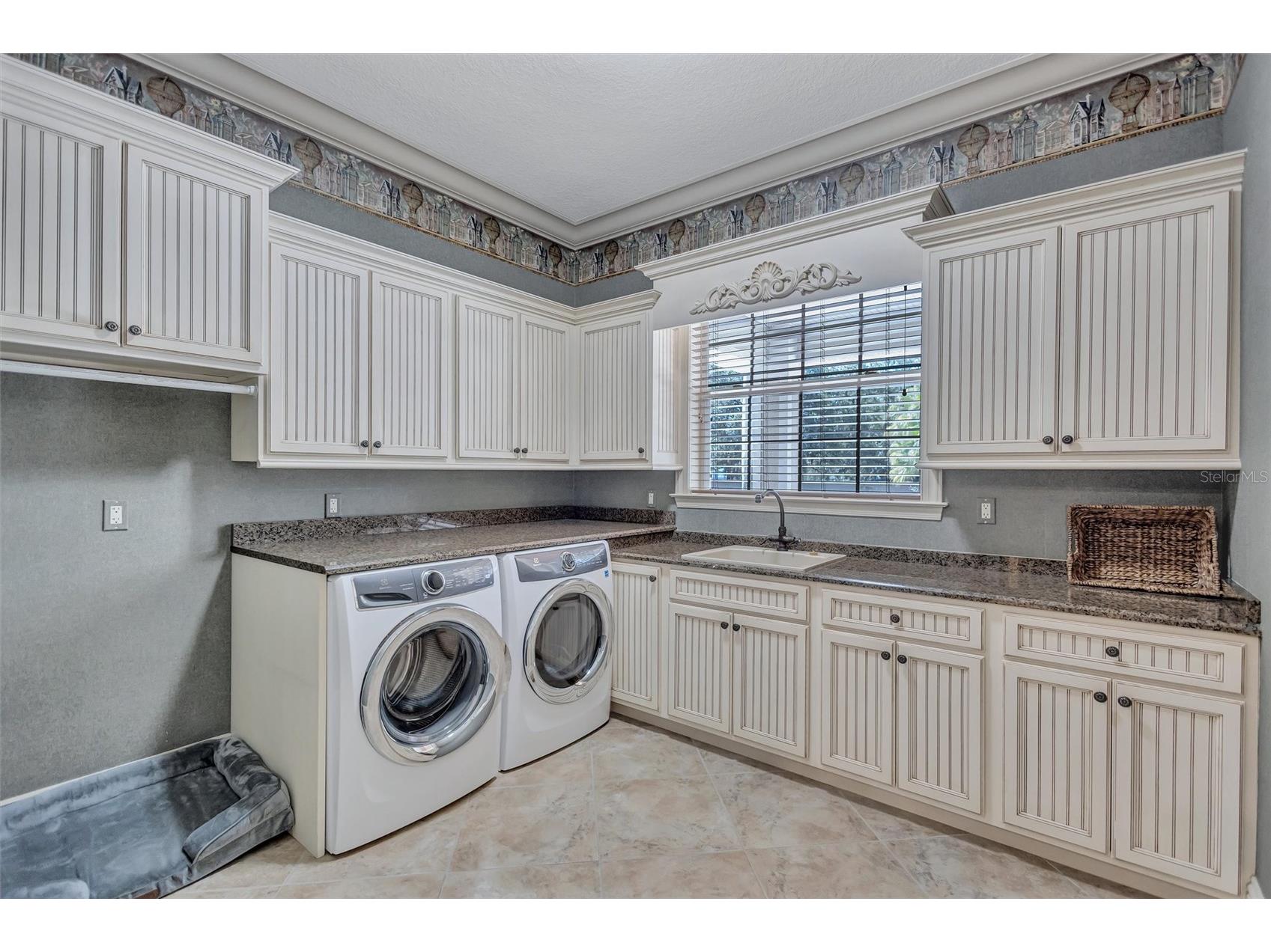 1045 Fox Creek Drive Sarasota FL 34240 A4694380 image54