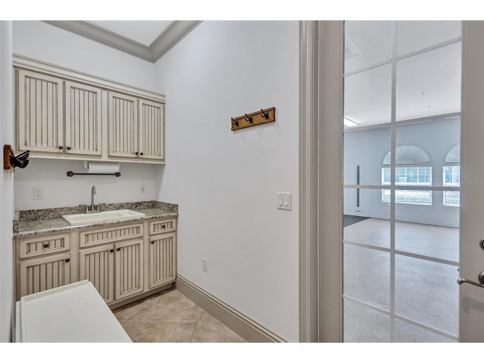 1045 Fox Creek Drive Sarasota FL 34240 A4694380 image78