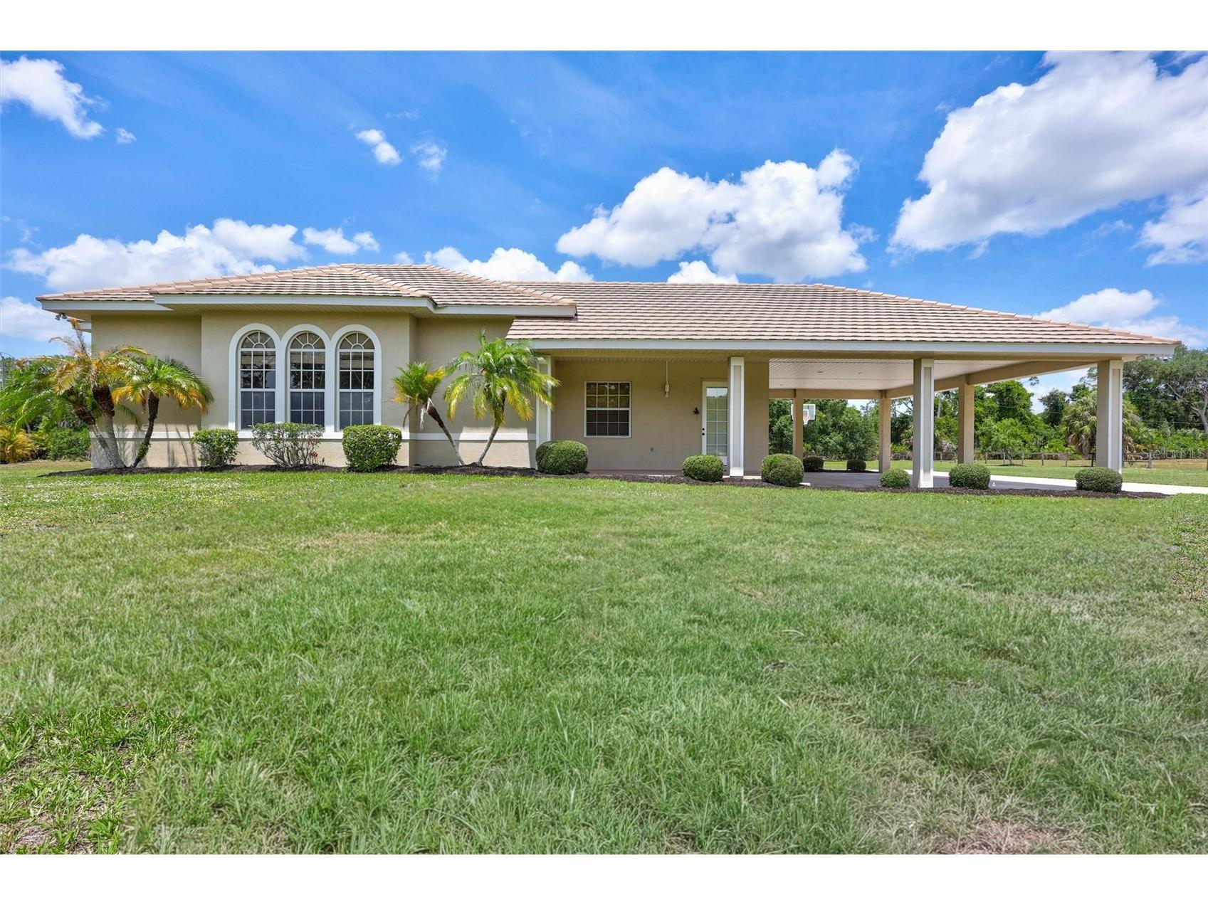 1045 Fox Creek Drive Sarasota FL 34240 A4694380 image84