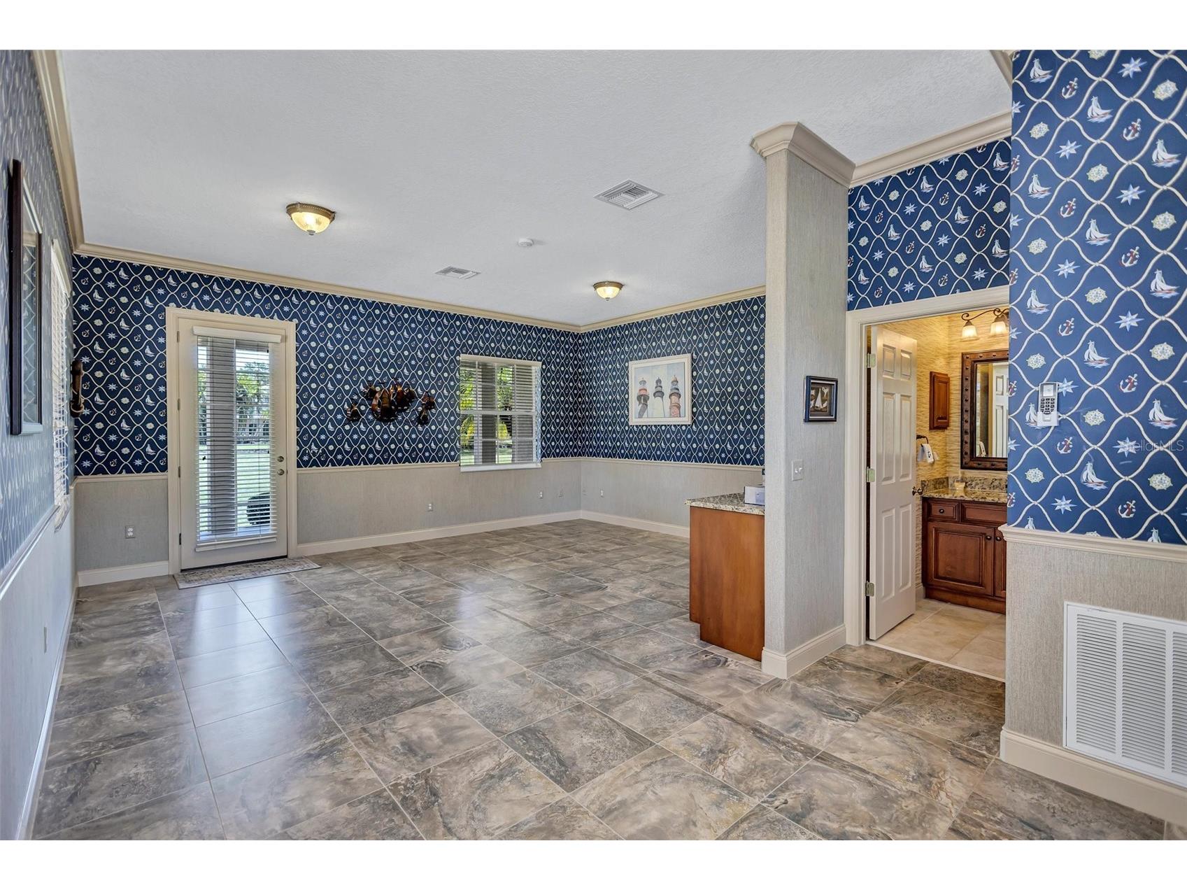 1045 Fox Creek Drive Sarasota FL 34240 A4694380 image88