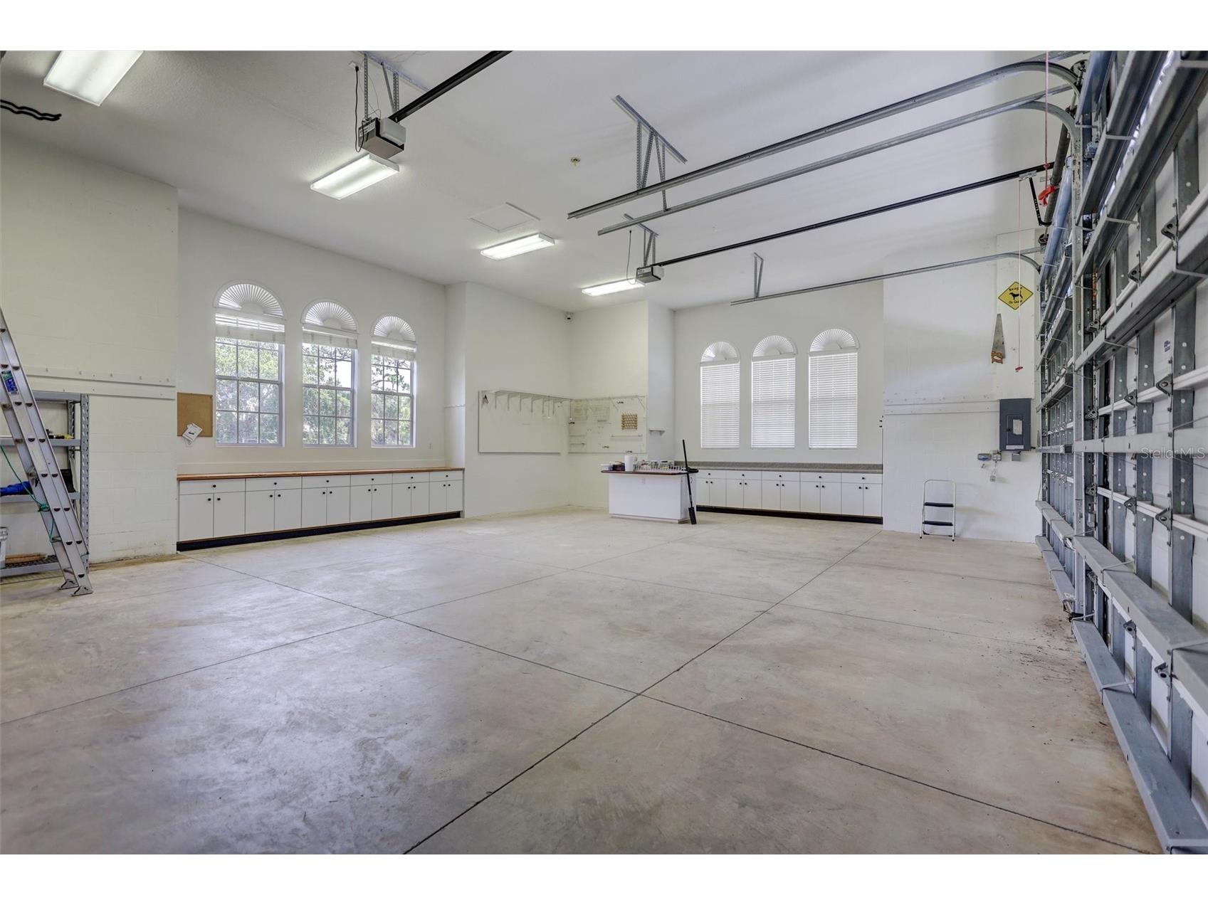 1045 Fox Creek Drive Sarasota FL 34240 A4694380 image90