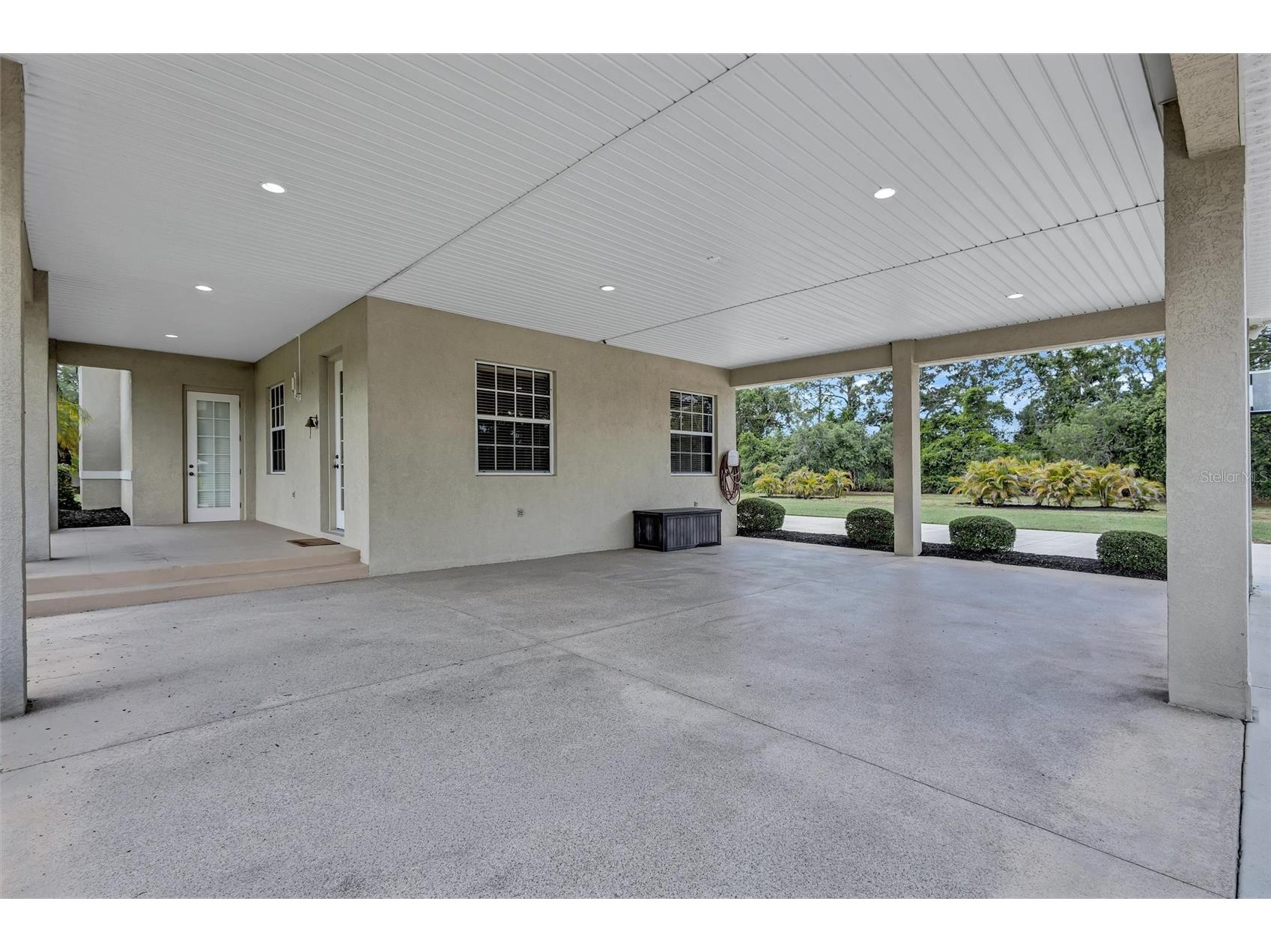 1045 Fox Creek Drive Sarasota FL 34240 A4694380 image93
