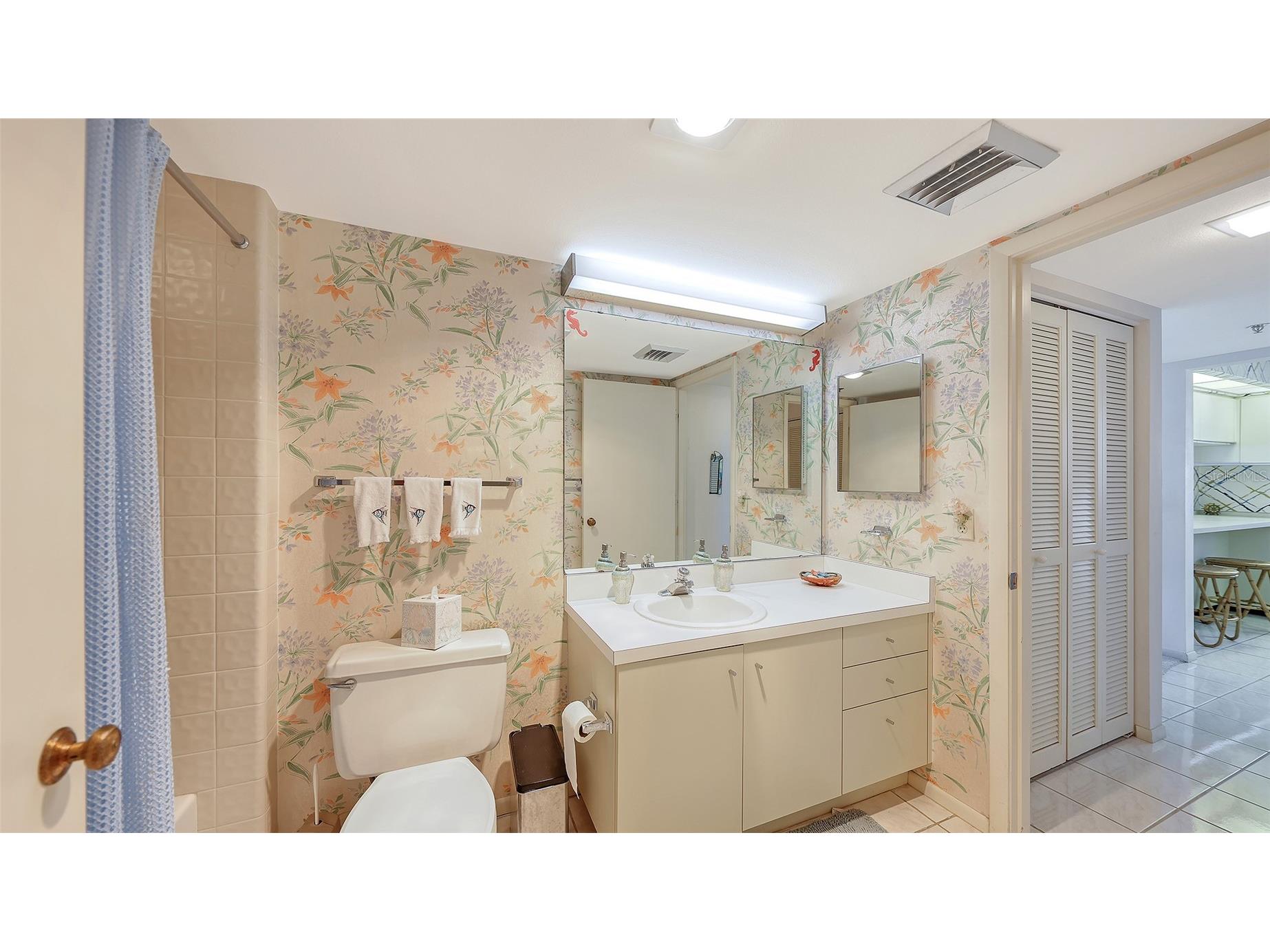 1045 Gulf Of Mexico Drive #301 Longboat Key FL 34228 A4694202 image32