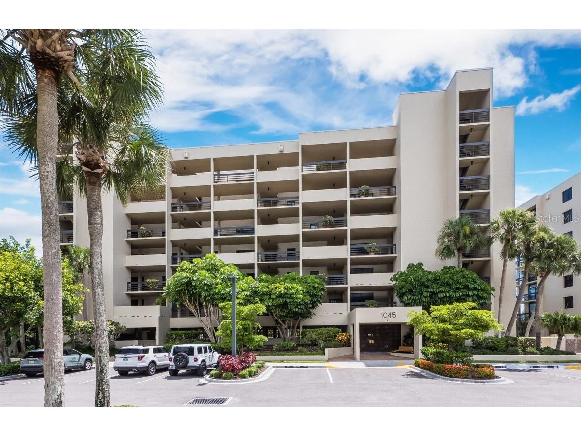 1045 Gulf Of Mexico Drive #501 Longboat Key FL 34228 - GULF OF MEXICO A4588217 image1