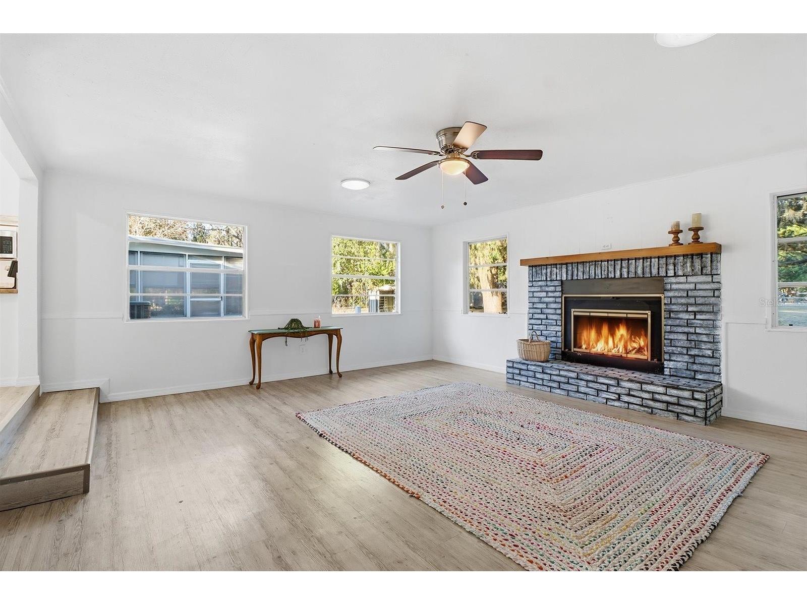 1045 N Fan Palm Point Crystal River FL 34429 TB8472159 image19