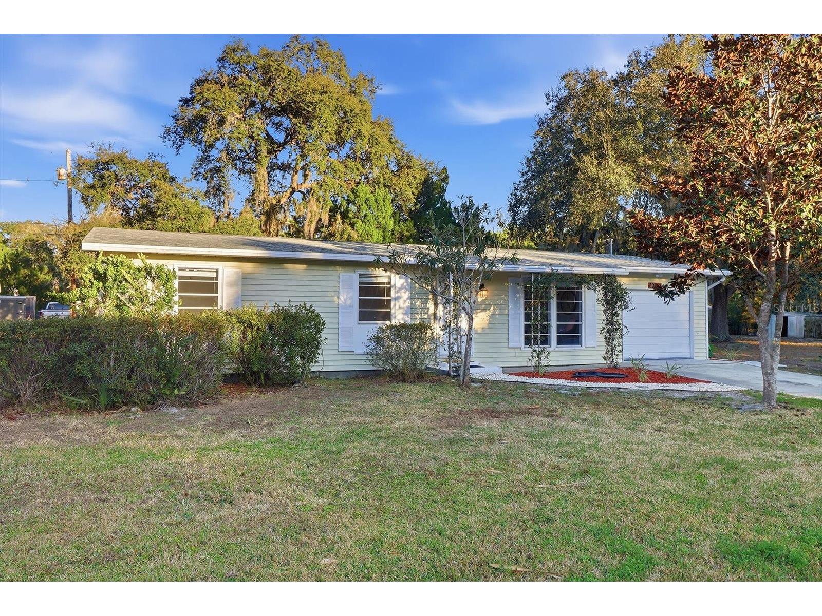 1045 N Fan Palm Point Crystal River FL 34429 TB8472159 image3
