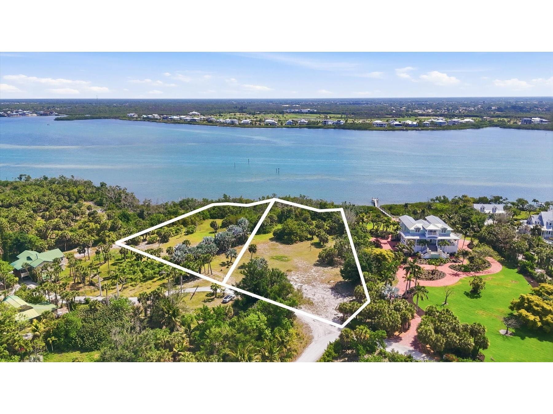10450 Sunny Dreams Terrace Placida FL 33946 - LEMON BAY D6147186 image1