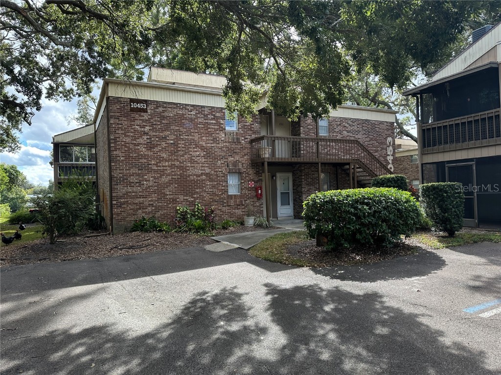 10453 Carrollbrook Circle #122 Tampa FL 33618 TB8444761 image1
