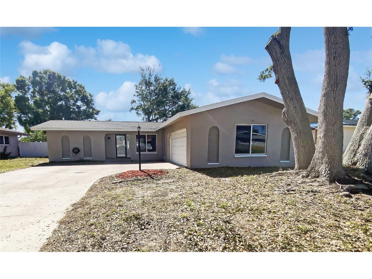 10454 138th Street Largo FL 33774 TB8455860 image1