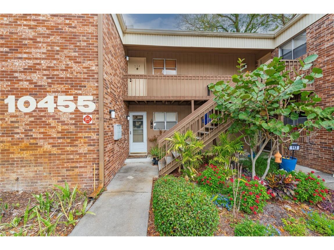 10455 Carrollbrook Court #214 Tampa FL 33618 U8228200 image1