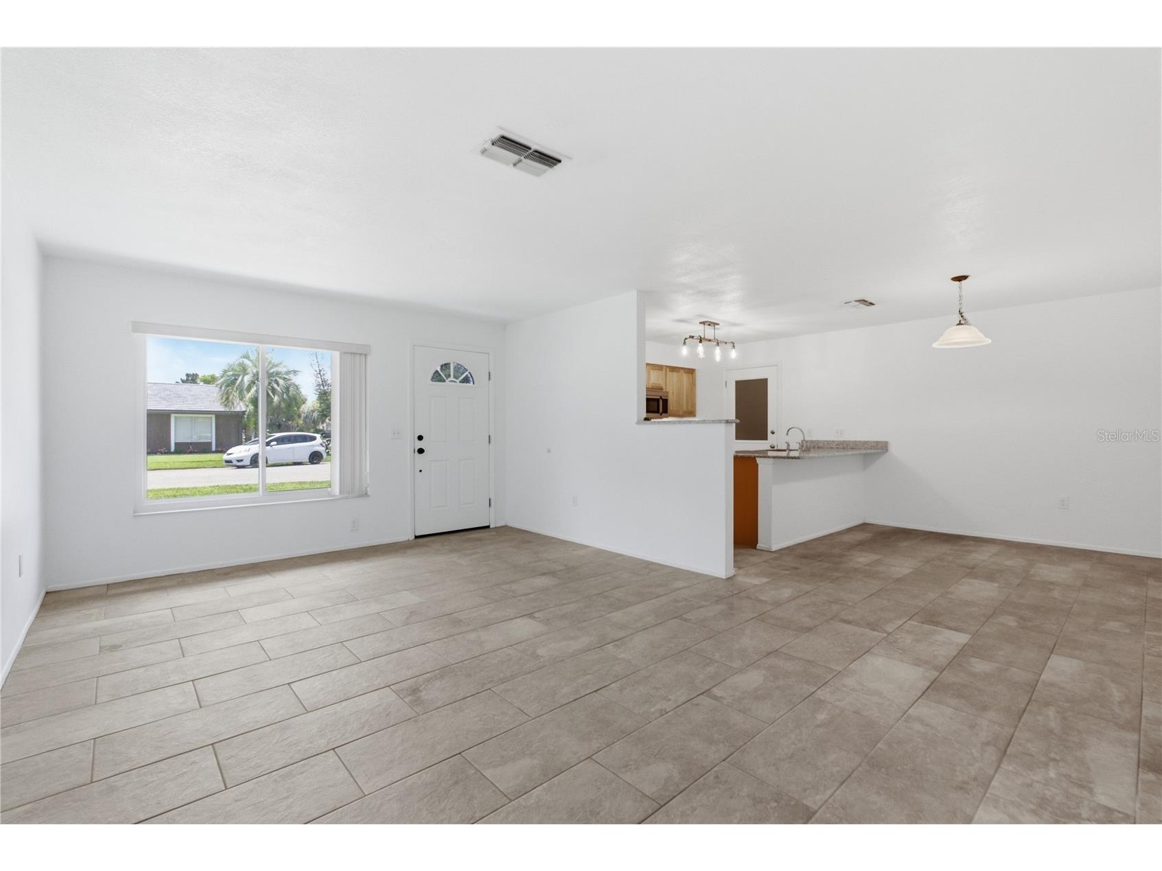 10455 Manassas Circle Orlando FL 32821 O6422515 image2