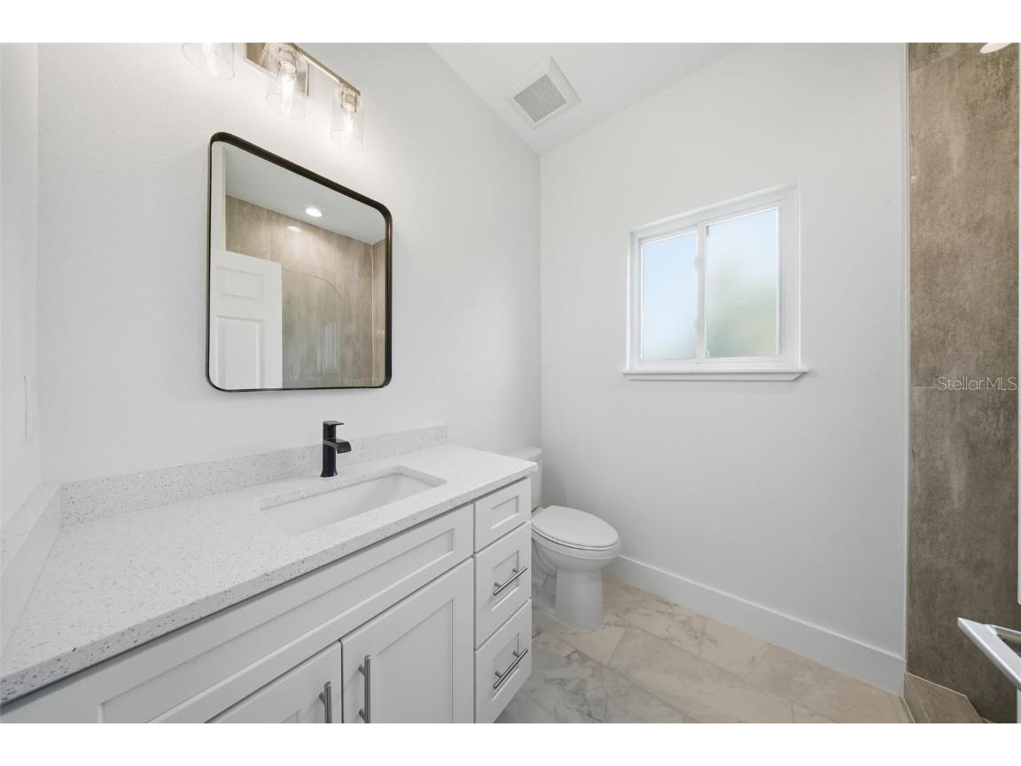 10458 - 10460 Pendleton Avenue Englewood FL 34224 TB8445466 image12