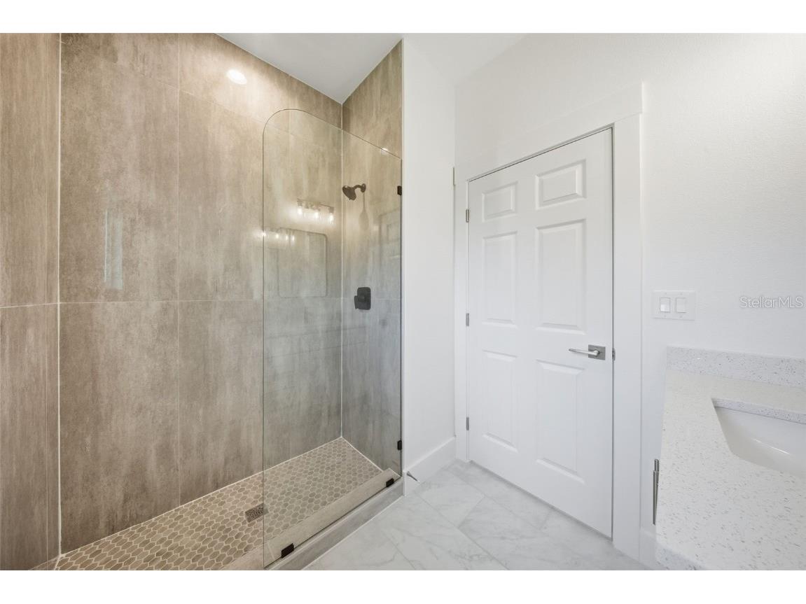 10458 - 10460 Pendleton Avenue Englewood FL 34224 TB8445466 image13