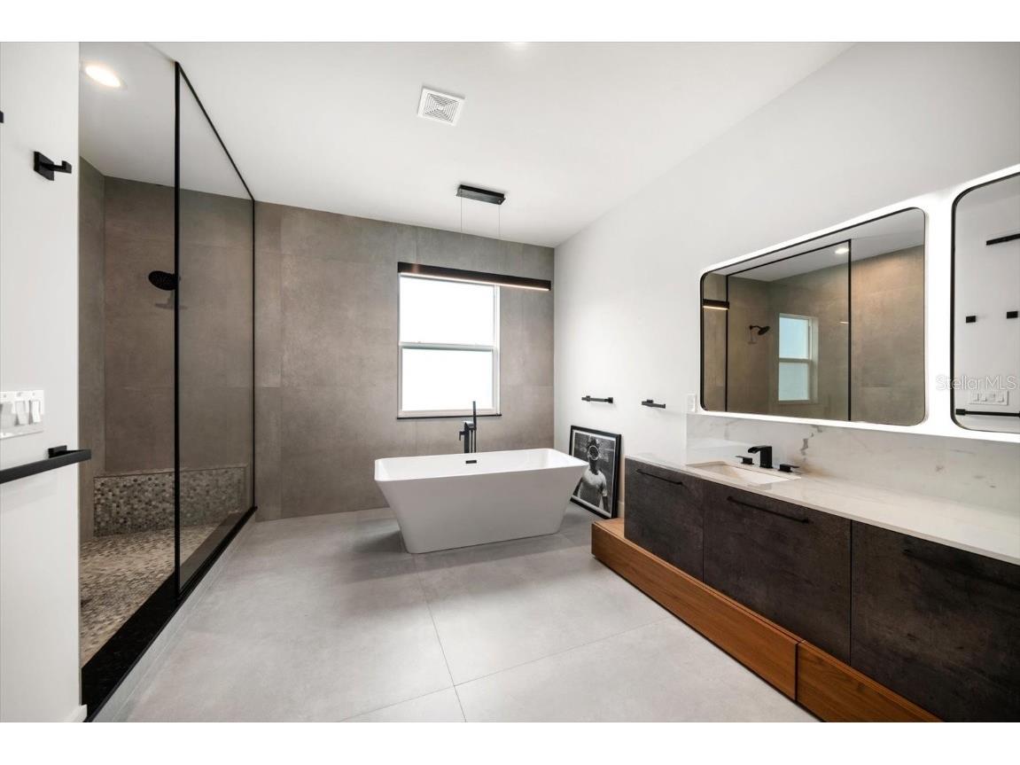 1046 Bass Boulevard Dunedin FL 34698 TB8341570 image33