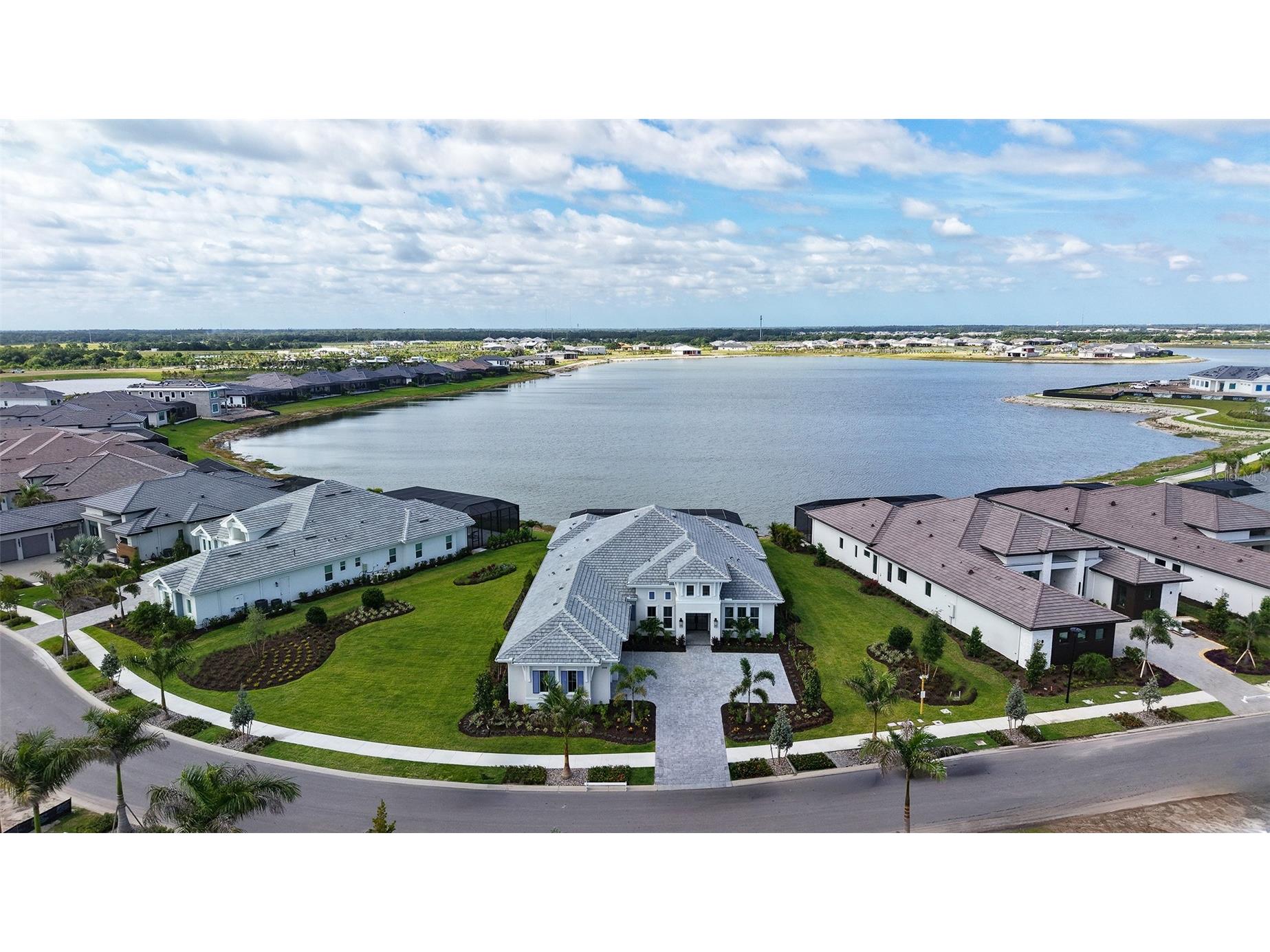 1046 Blue Shell Loop Sarasota FL 34240 A4694923 image1