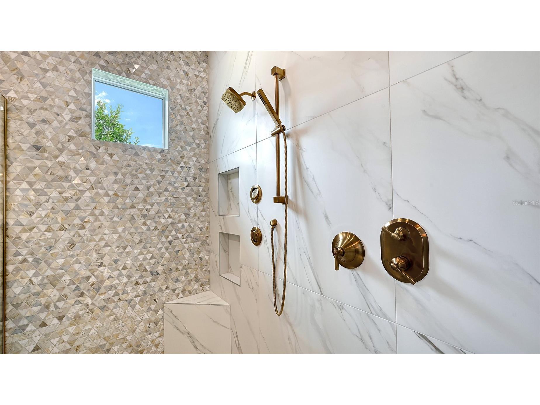 1046 Blue Shell Loop Sarasota FL 34240 A4694923 image30