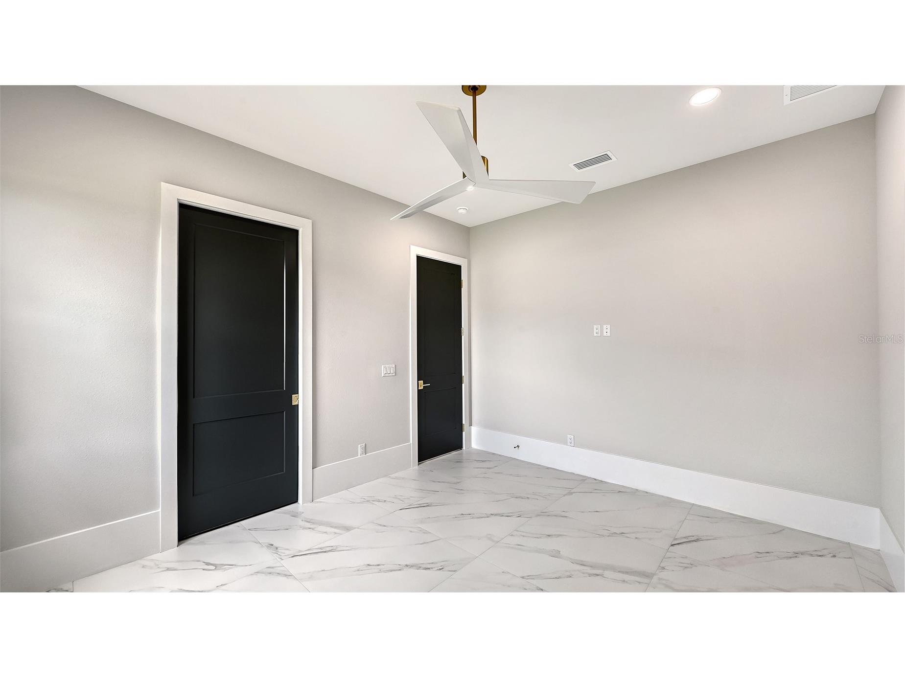 1046 Blue Shell Loop Sarasota FL 34240 A4694923 image36