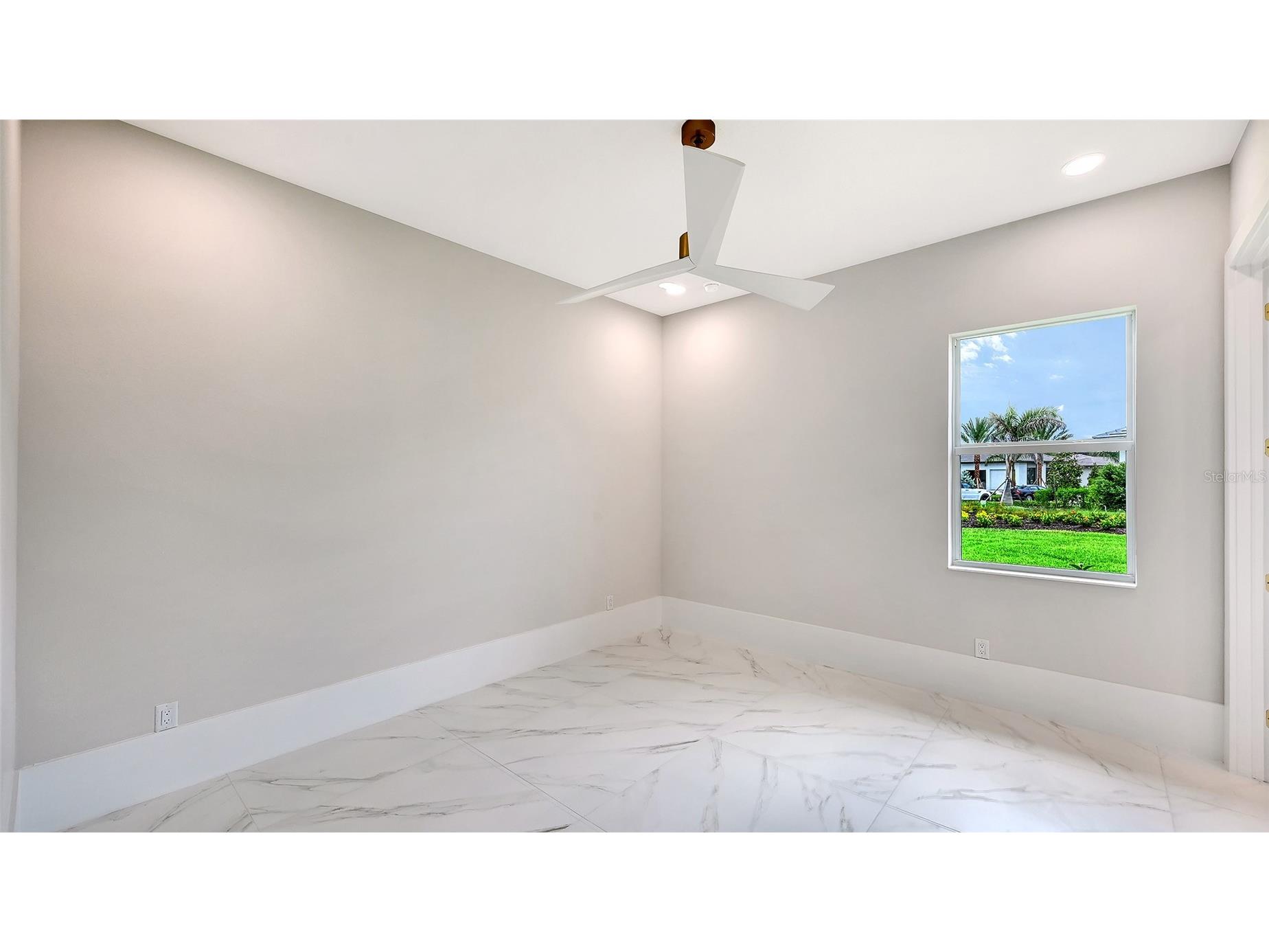 1046 Blue Shell Loop Sarasota FL 34240 A4694923 image37