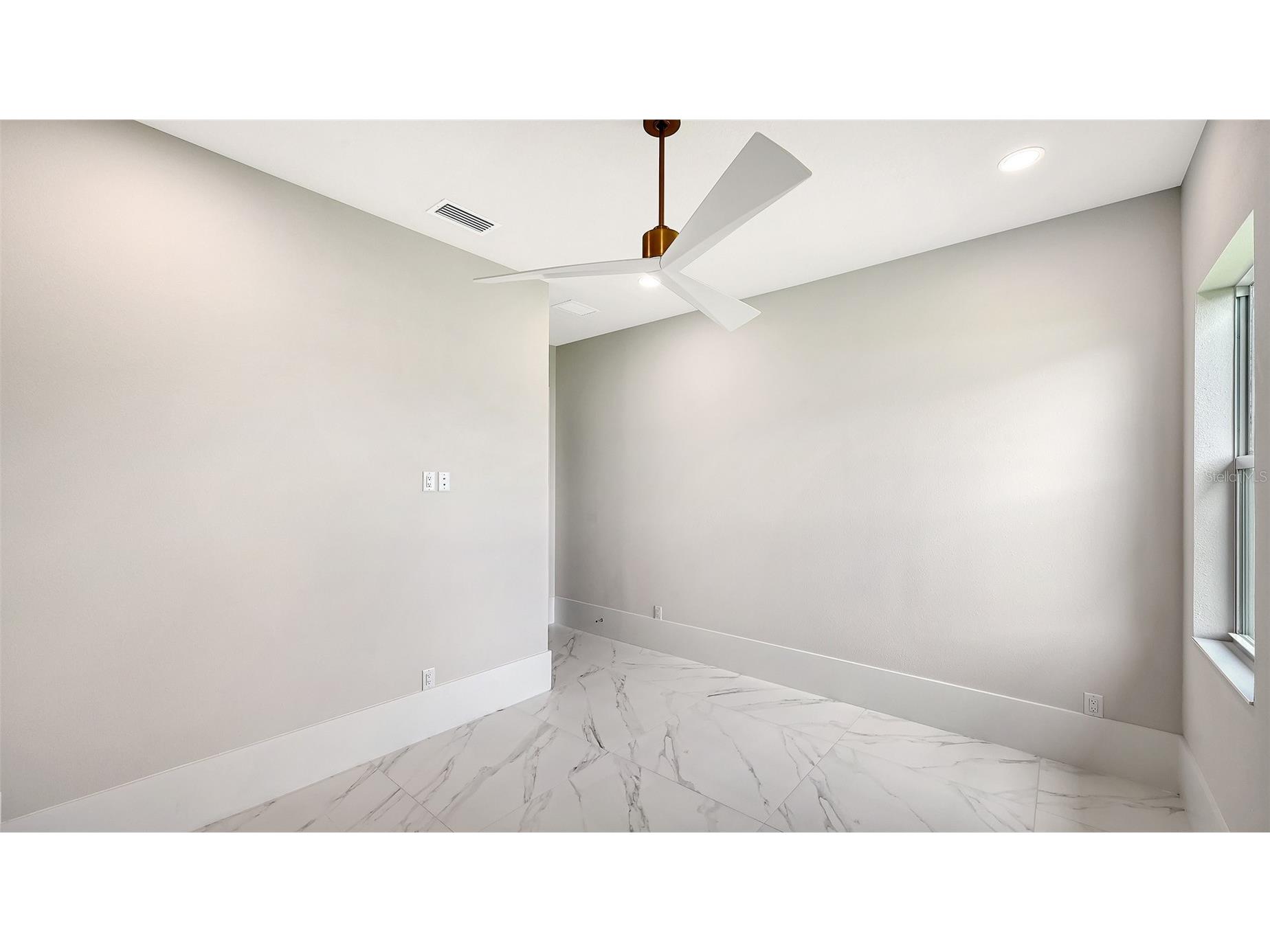 1046 Blue Shell Loop Sarasota FL 34240 A4694923 image41