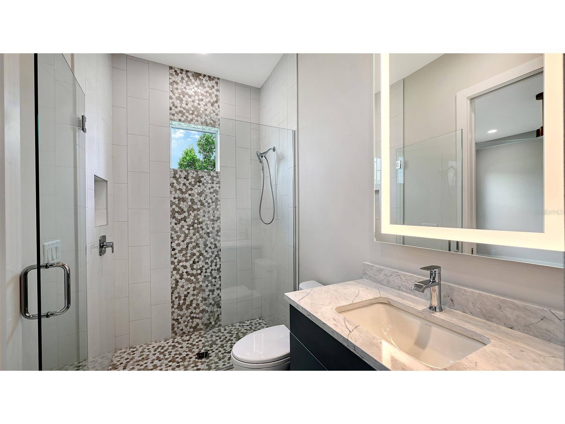 1046 Blue Shell Loop Sarasota FL 34240 A4694923 image42