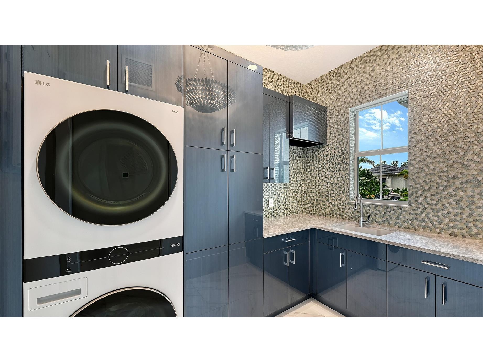 1046 Blue Shell Loop Sarasota FL 34240 A4694923 image44